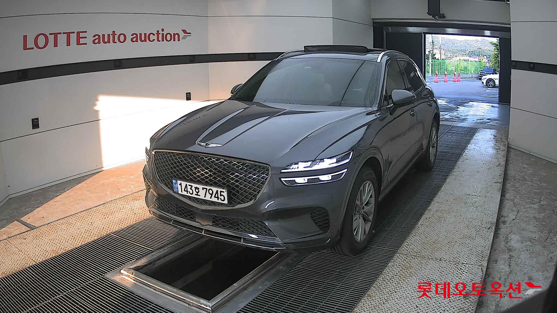 2022 - genesis gv70