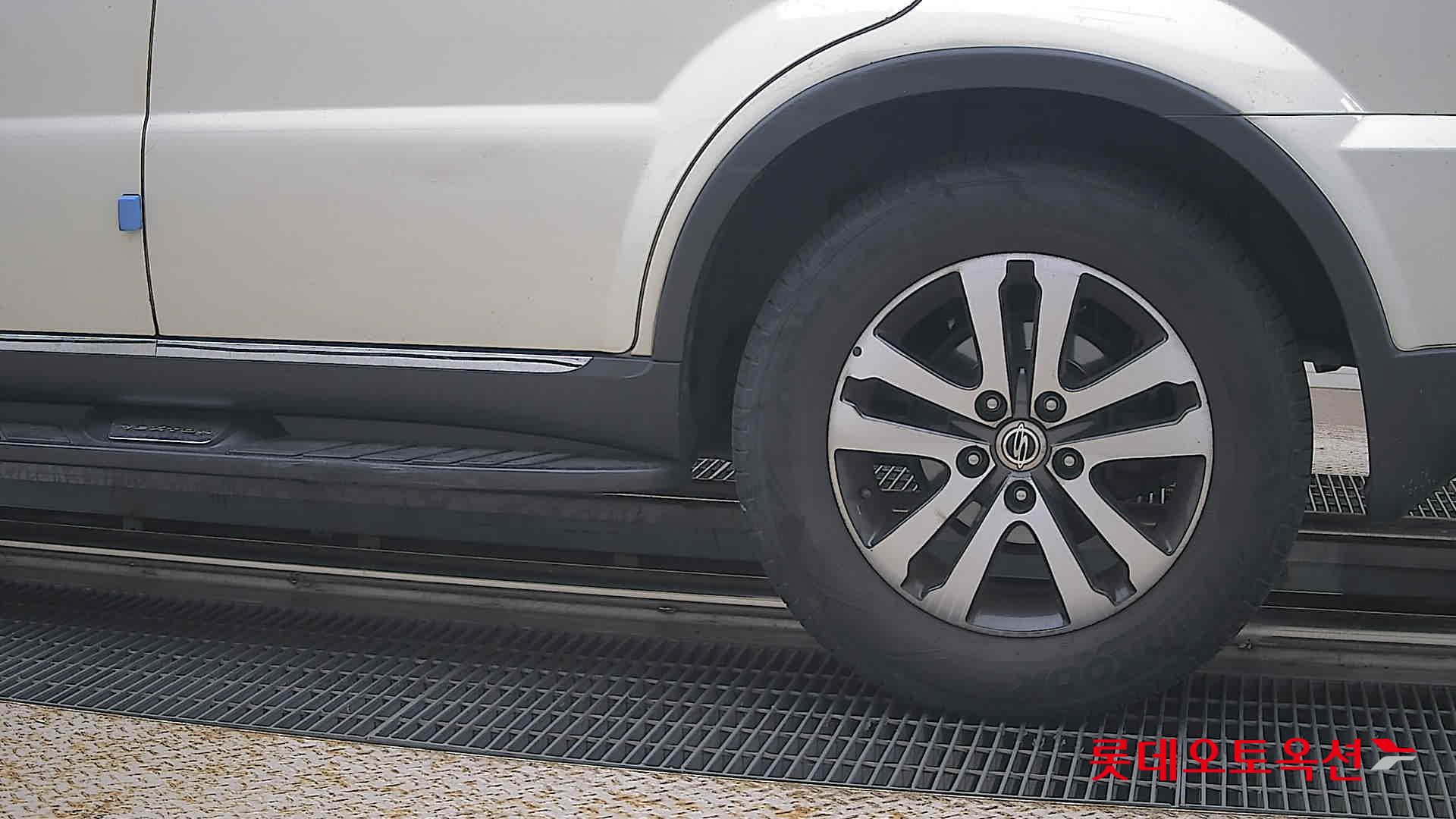 2015 - ssangyong rexton