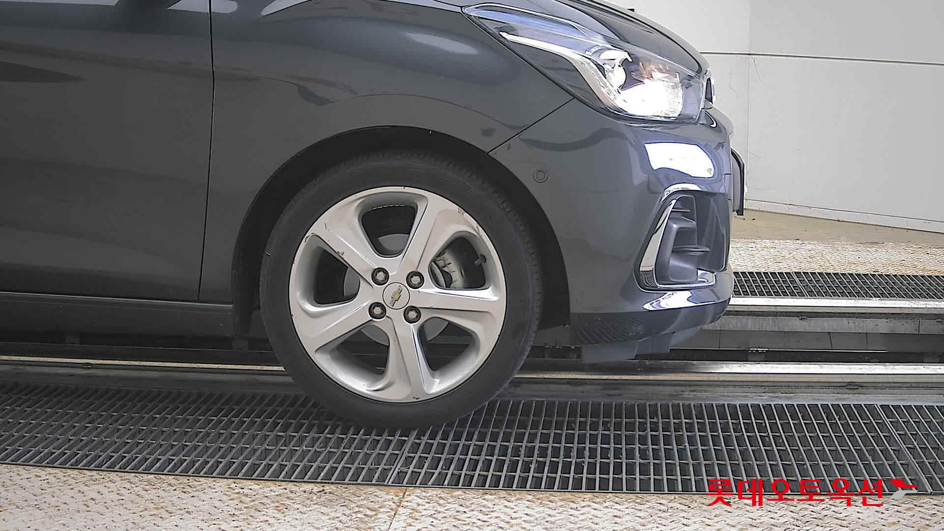 2017 - chevrolet spark