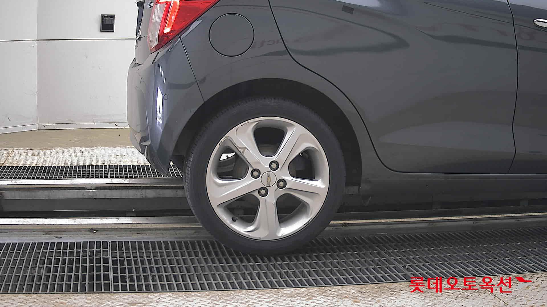 2017 - chevrolet spark