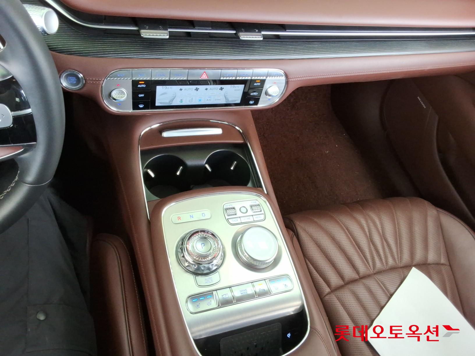2022 - genesis g90