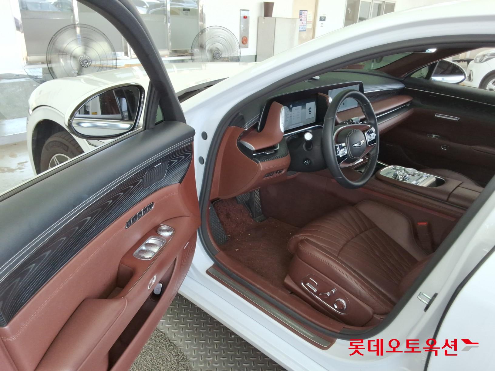 2022 - genesis g90