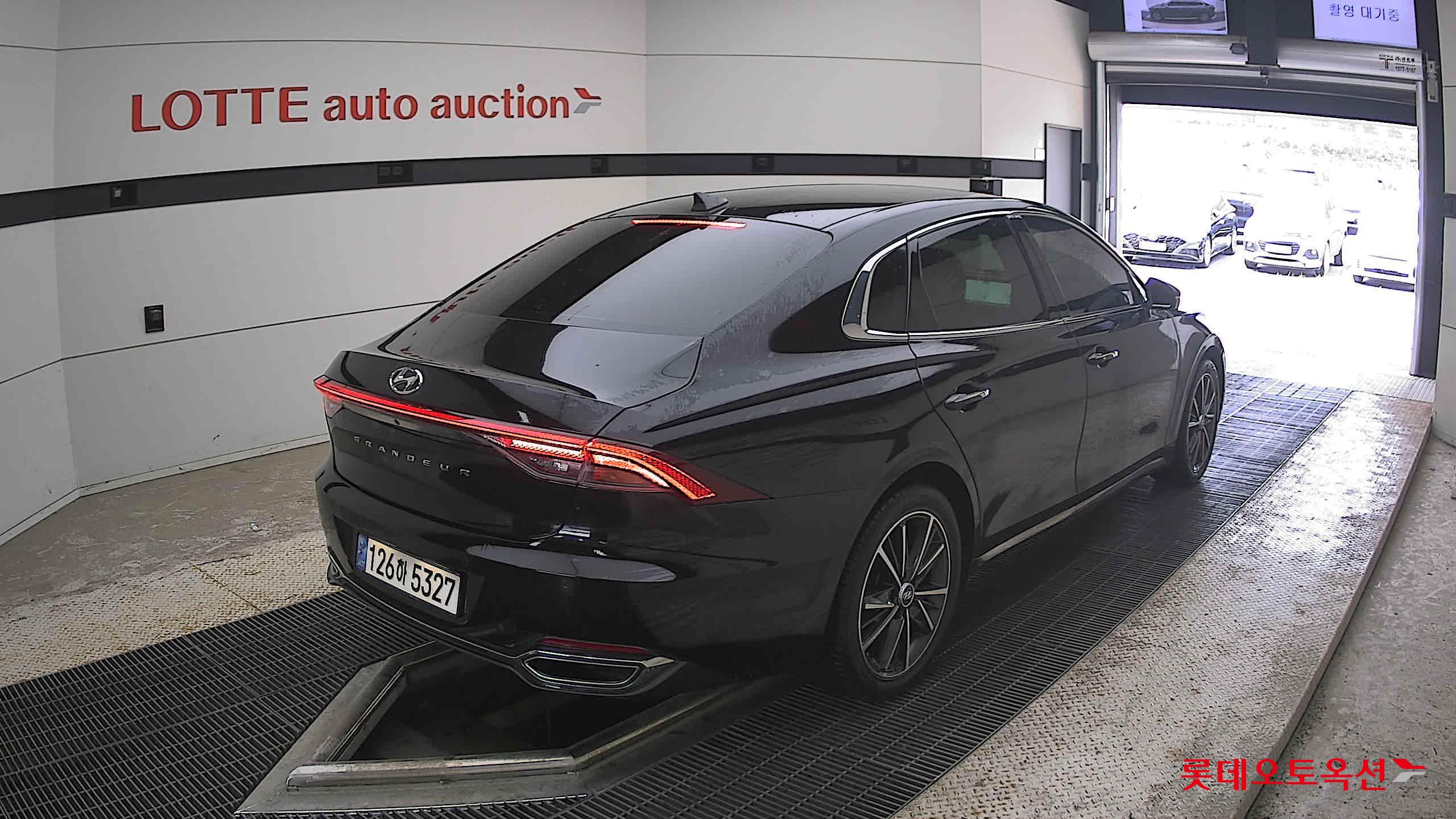 2022 - hyundai grandeur