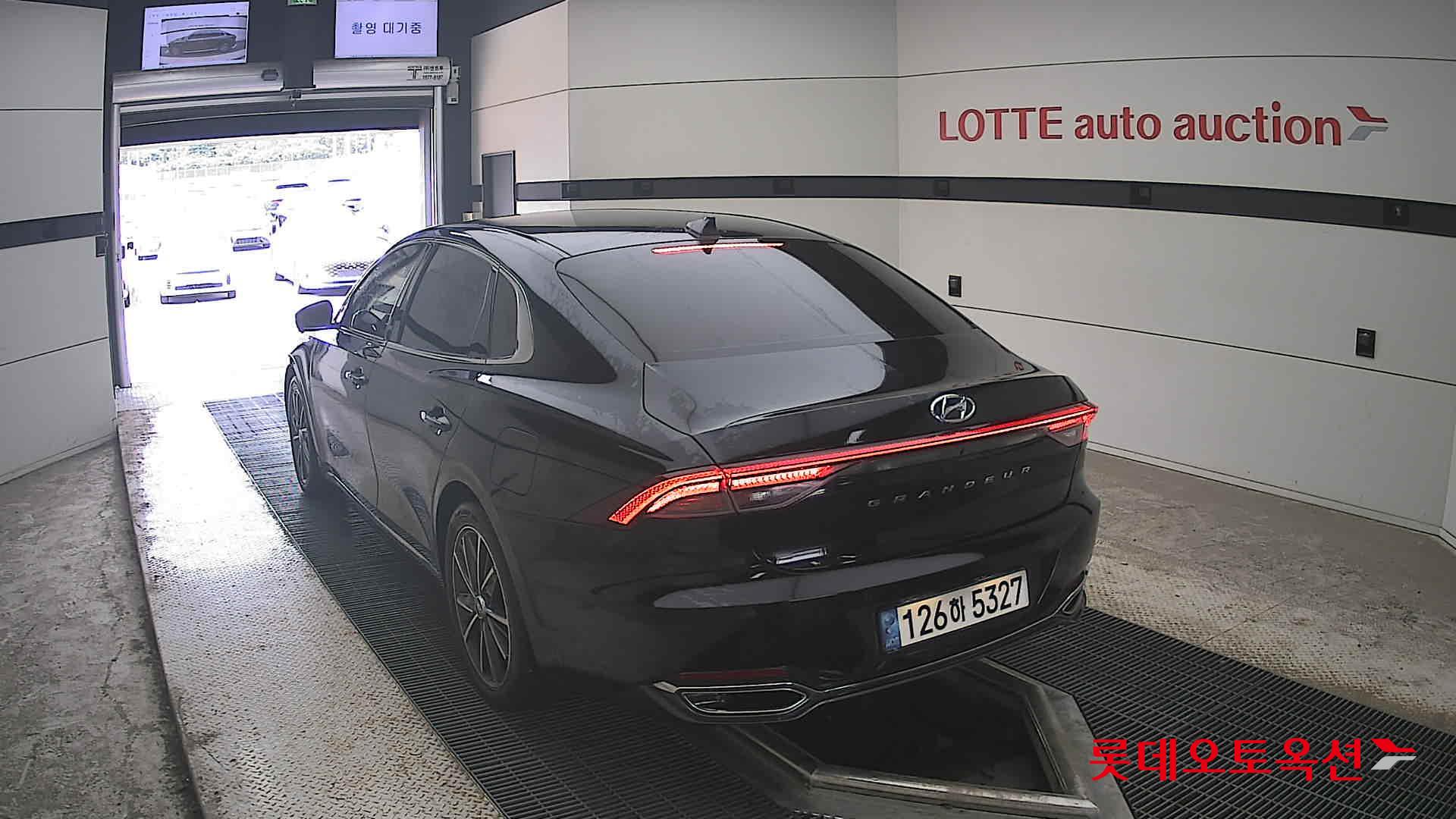 2022 - hyundai grandeur