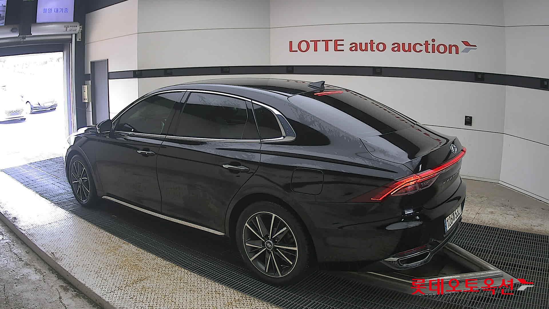 2022 - hyundai grandeur