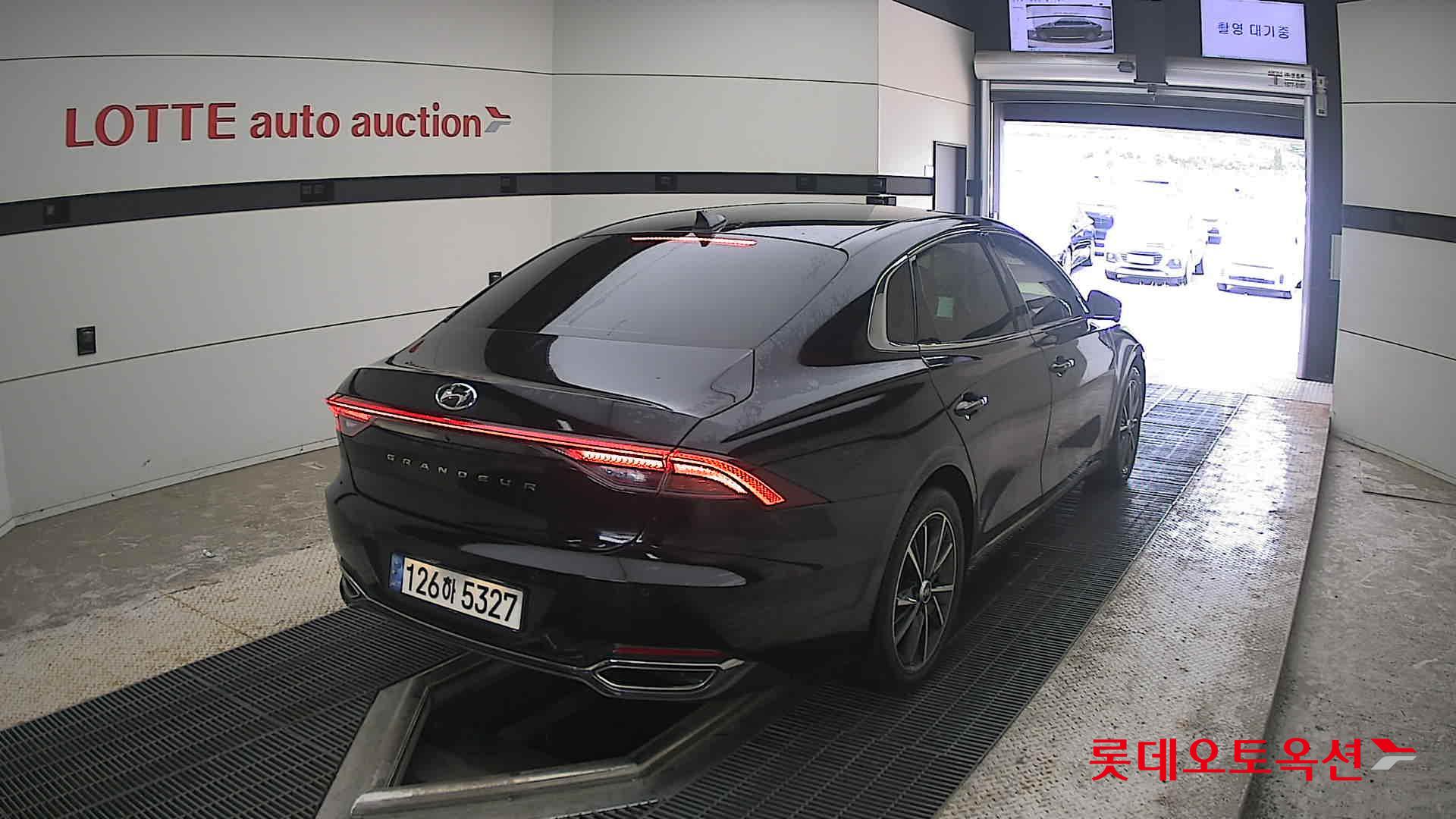 2022 - hyundai grandeur