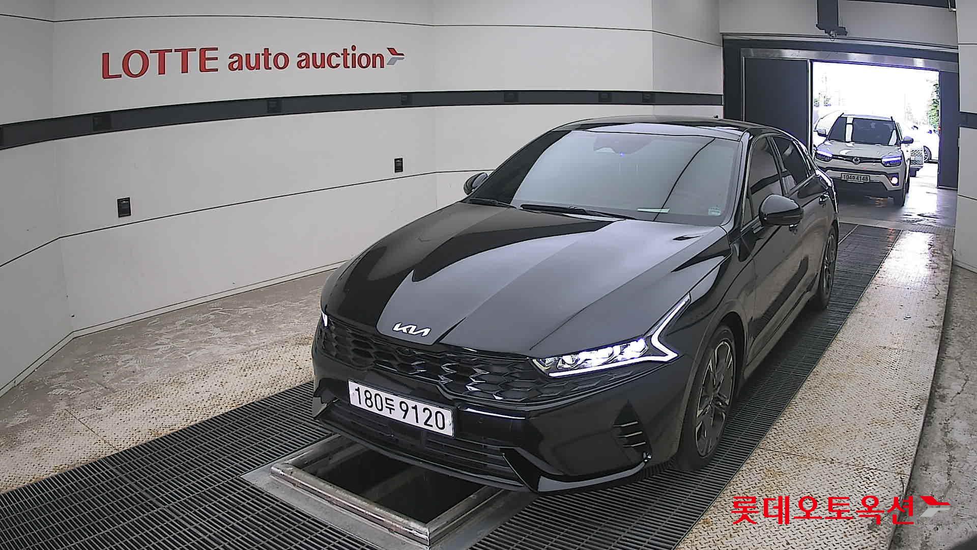 2023 - kia k5