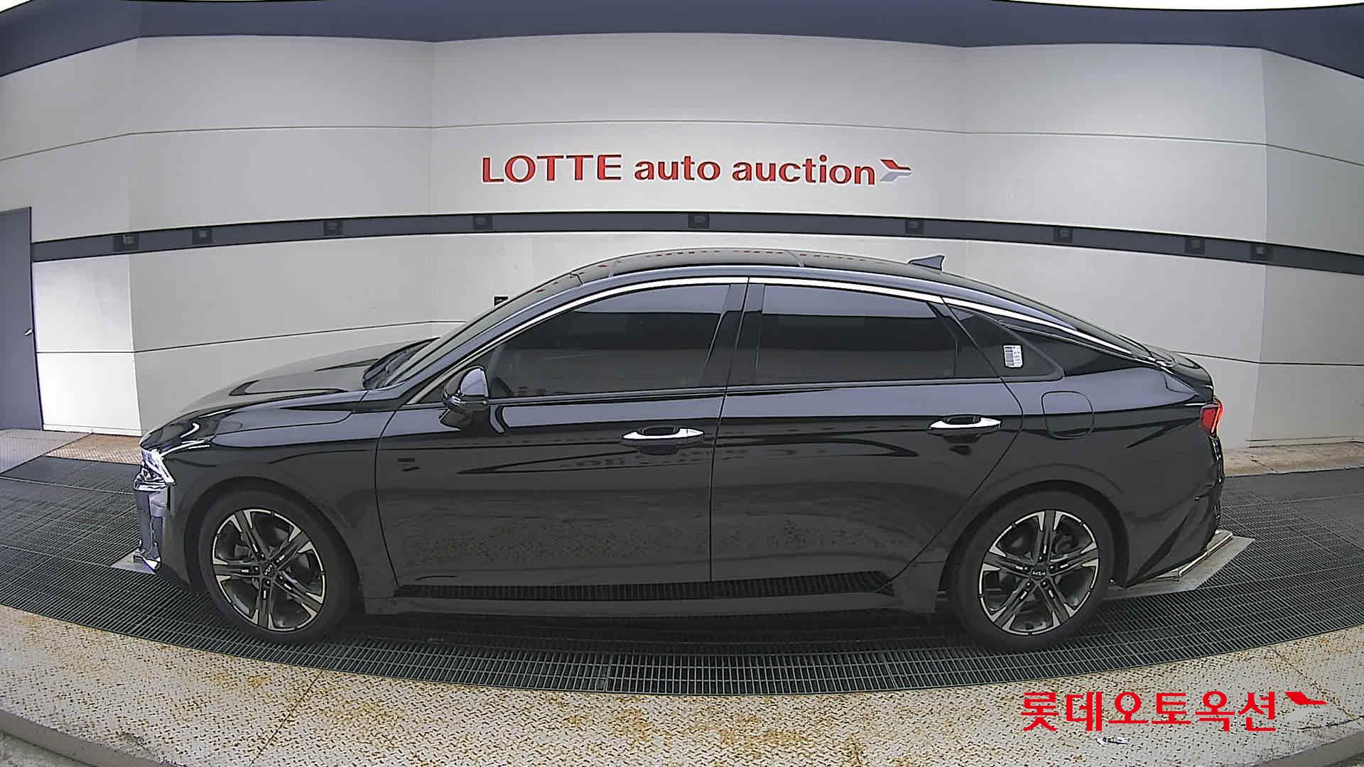 2023 - kia k5