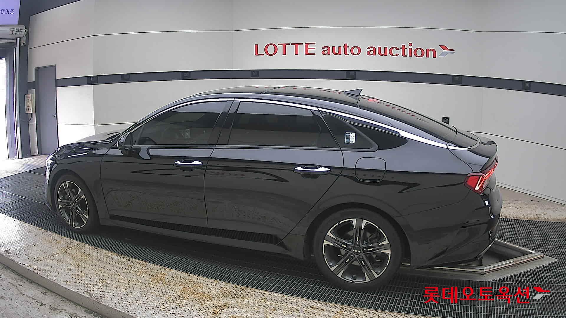 2023 - kia k5