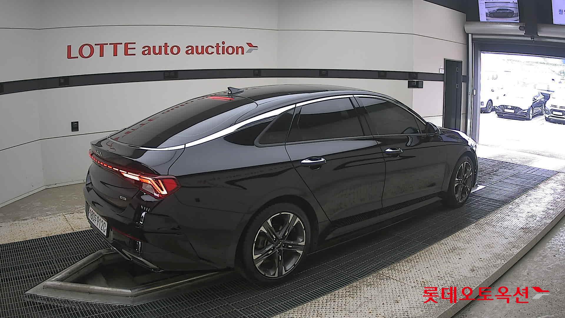 2023 - kia k5
