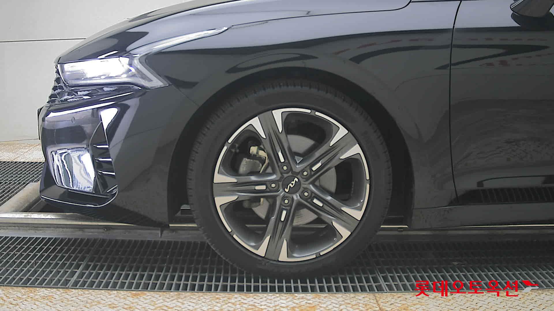 2023 - kia k5