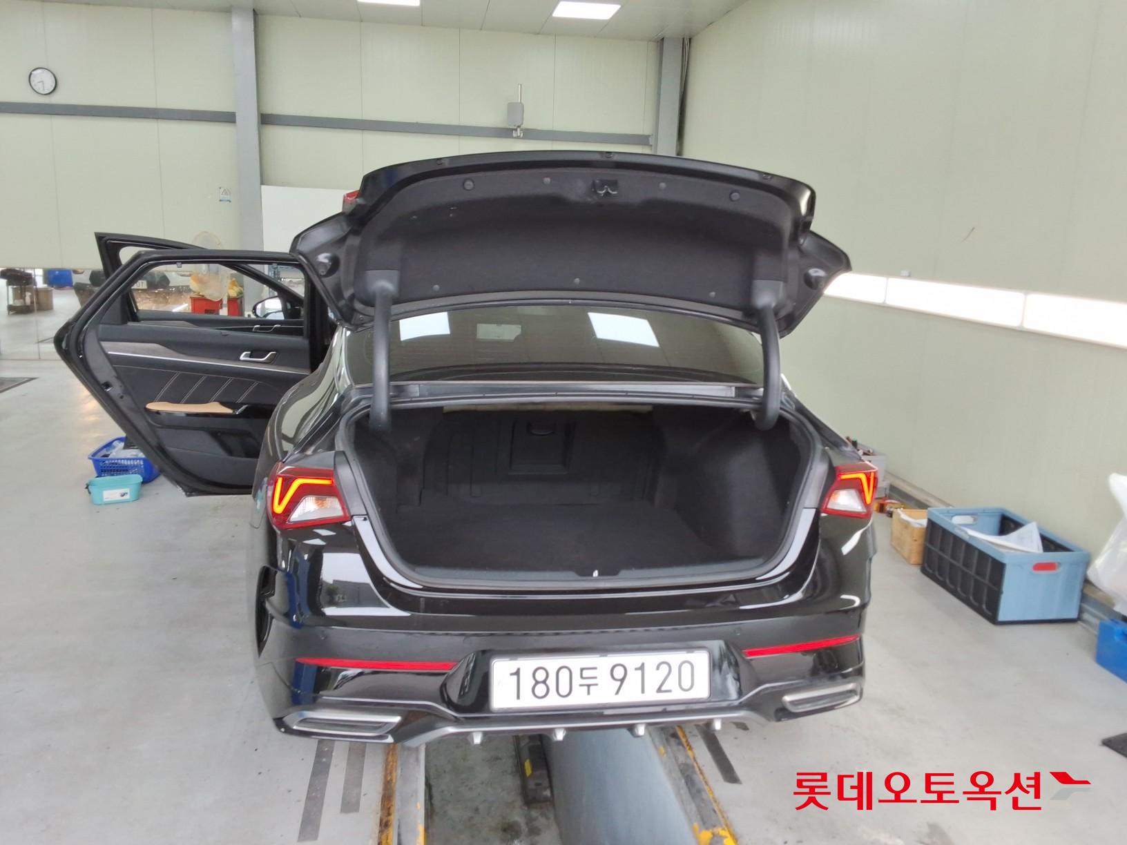 2023 - kia k5
