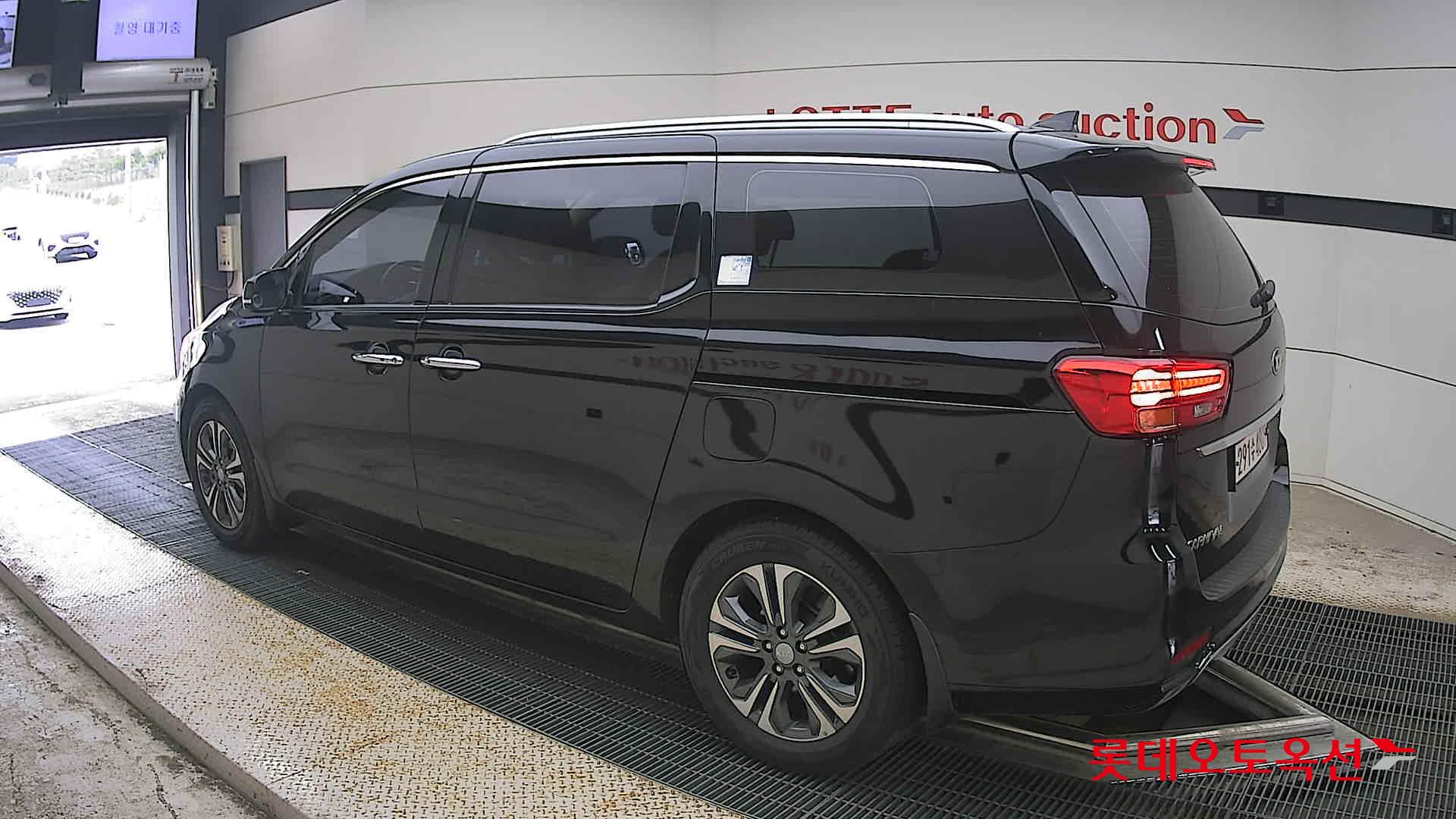 2019 - kia carnival