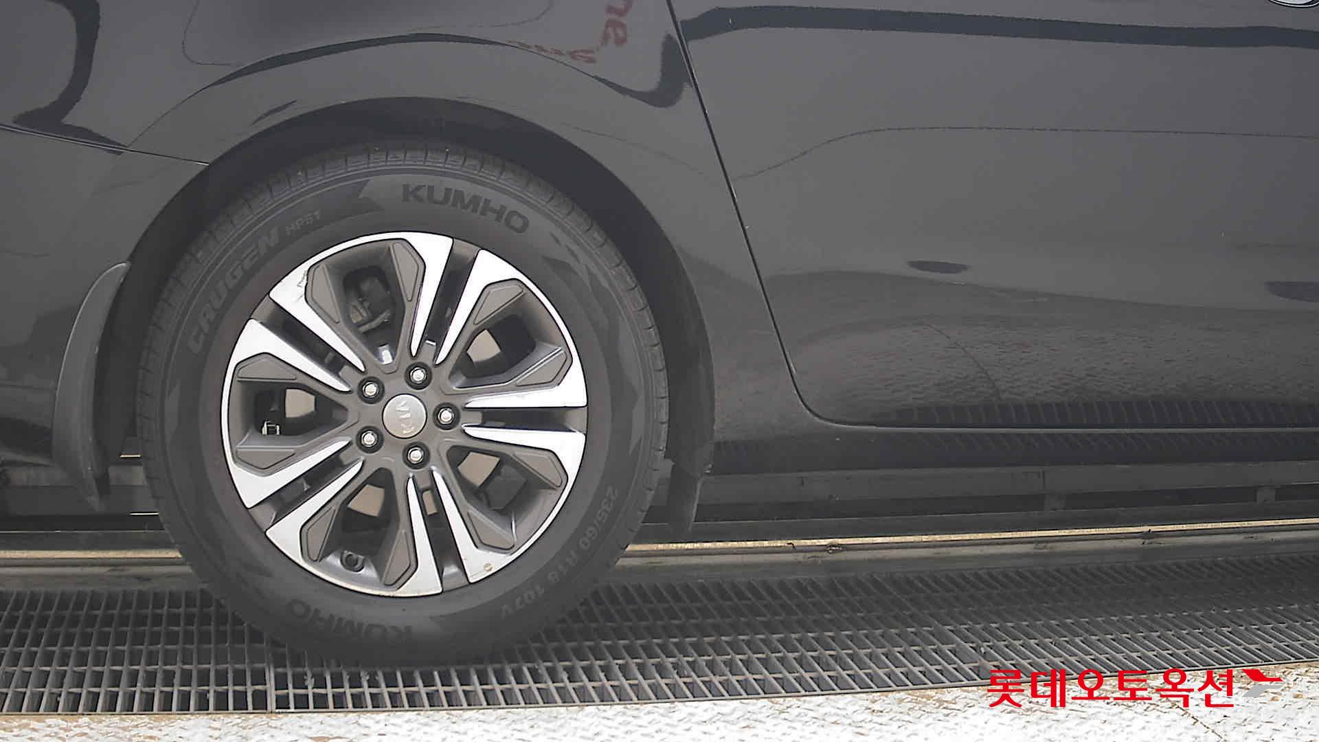 2019 - kia carnival