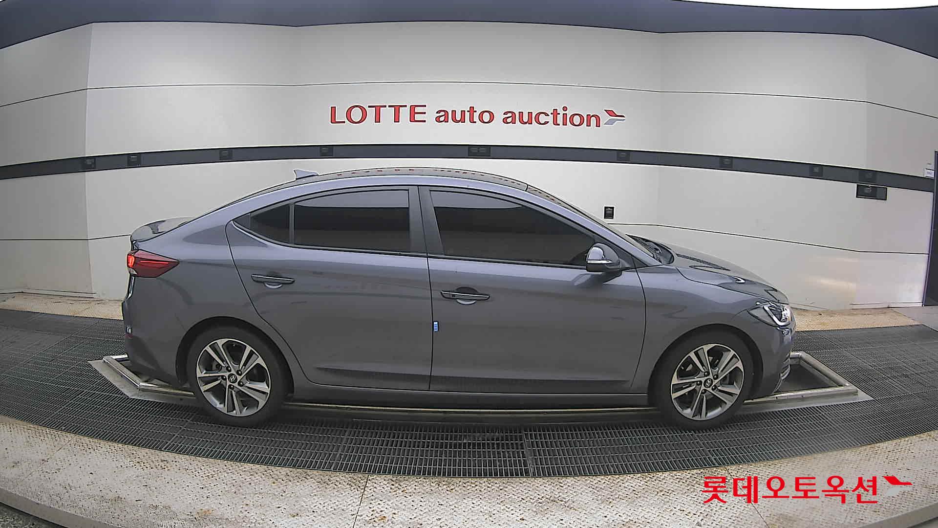 2018 - hyundai avante