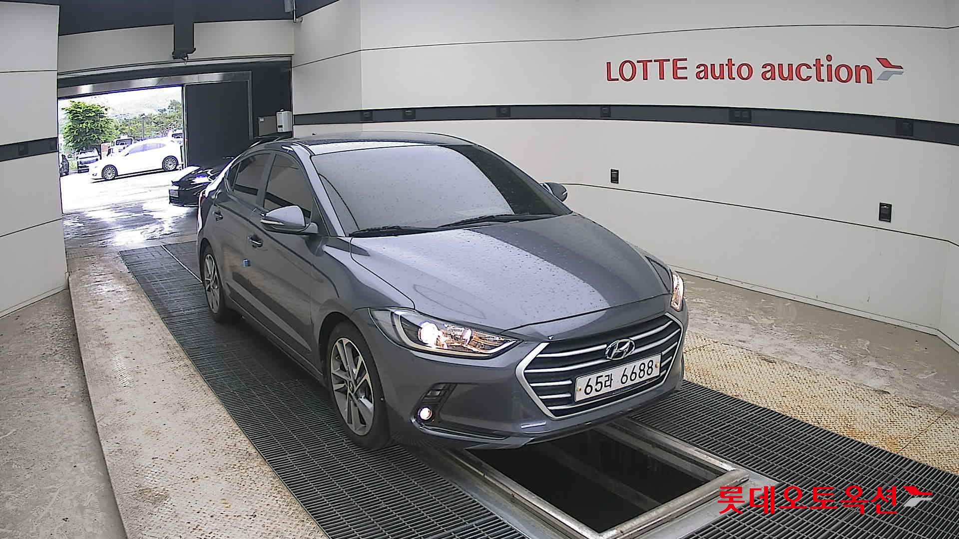 2018 - hyundai avante