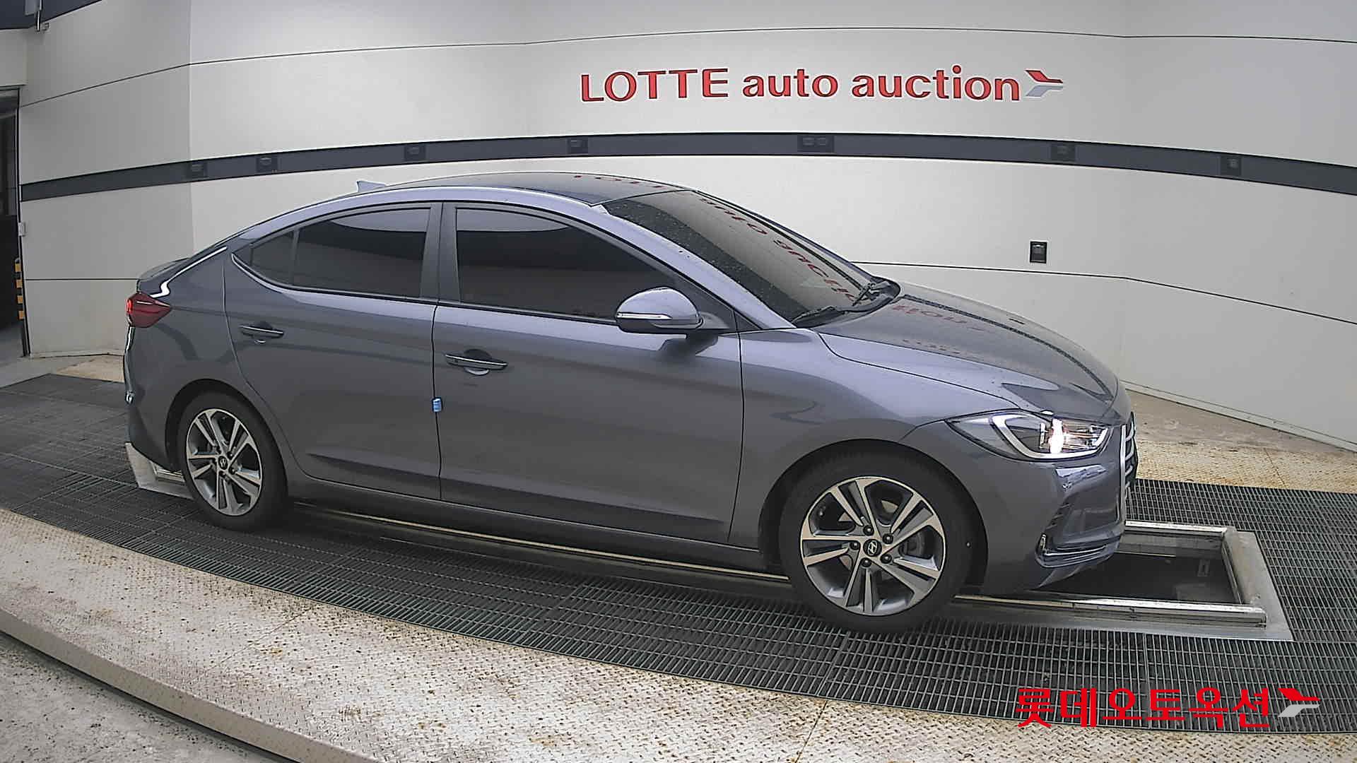 2018 - hyundai avante