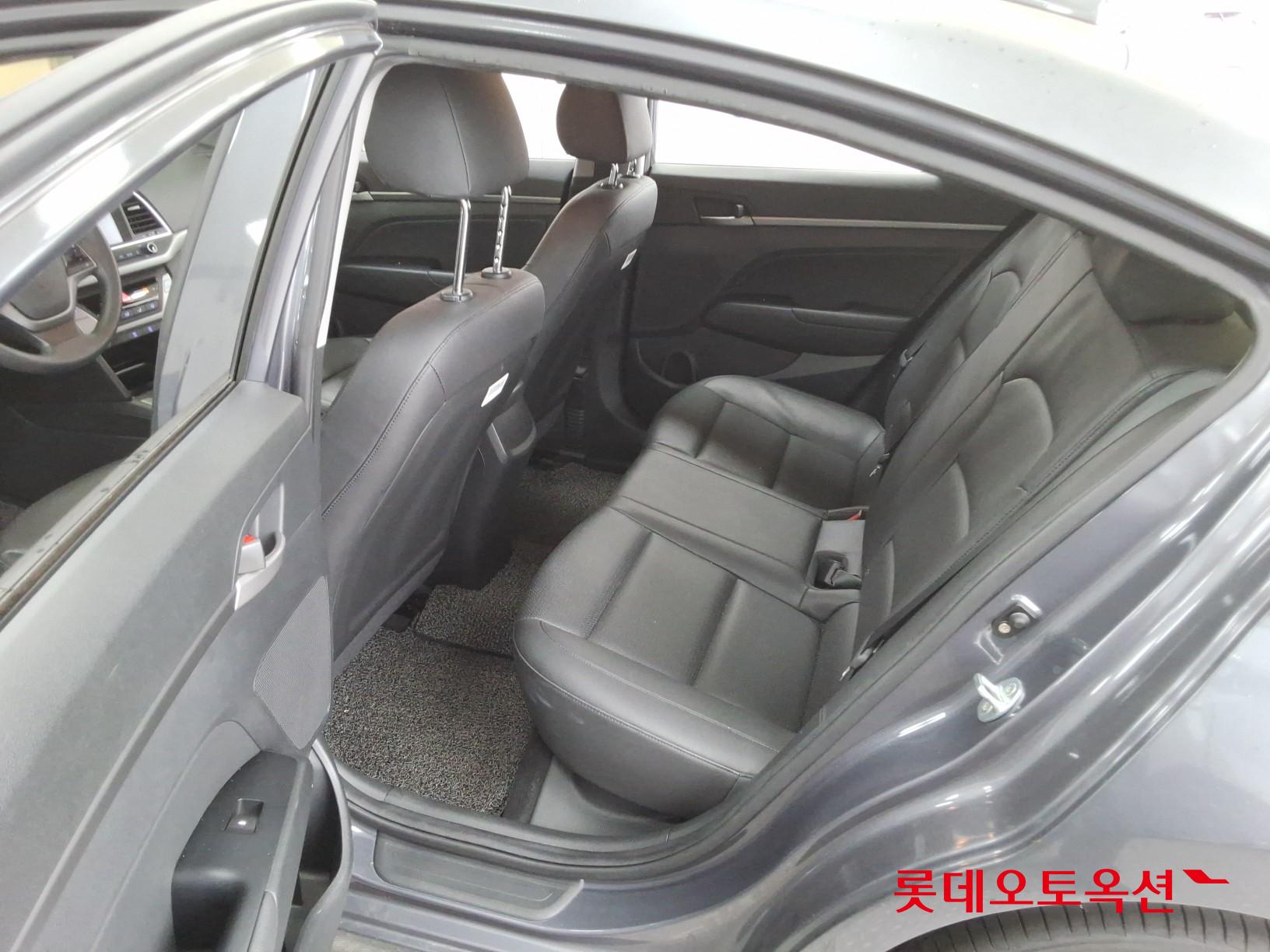 2018 - hyundai avante
