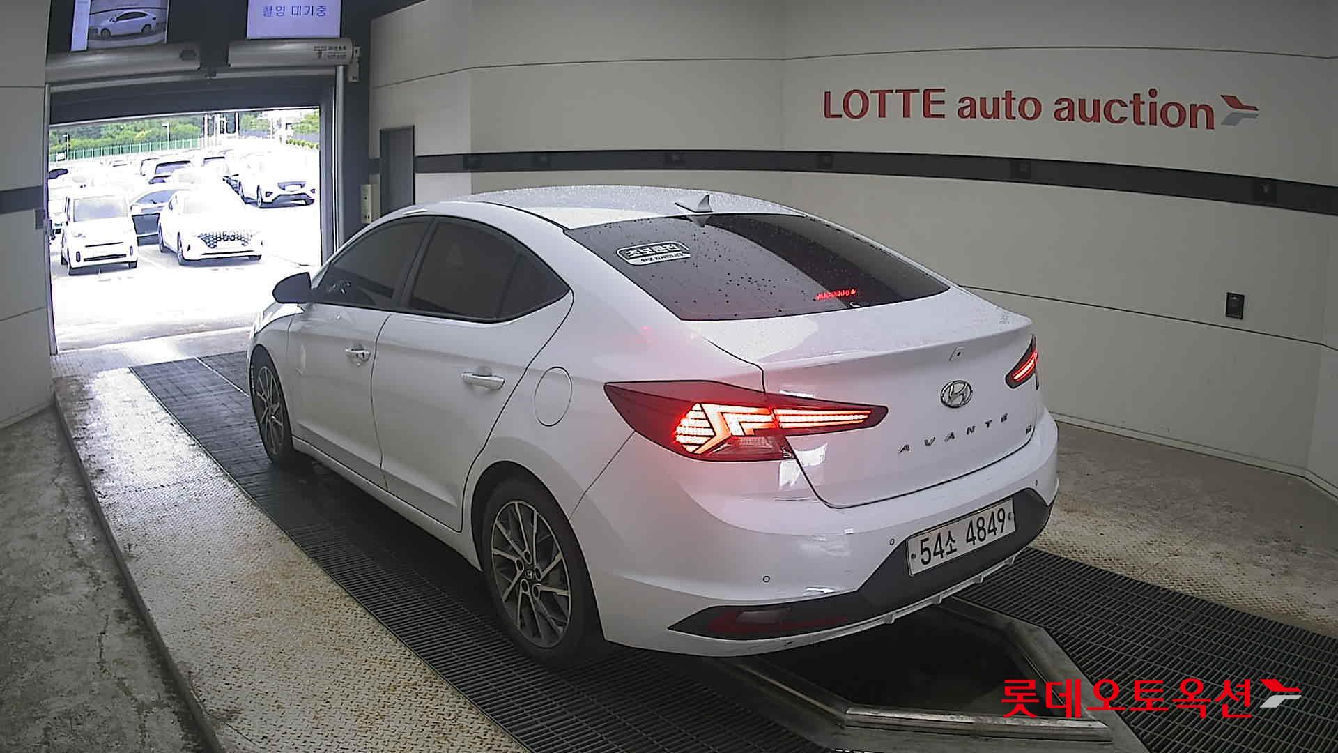 2019 - hyundai avante