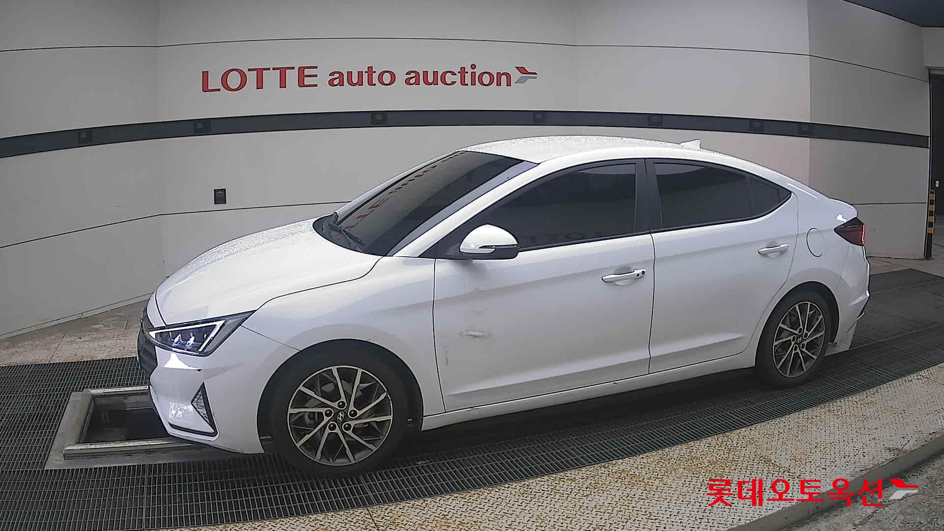 2019 - hyundai avante