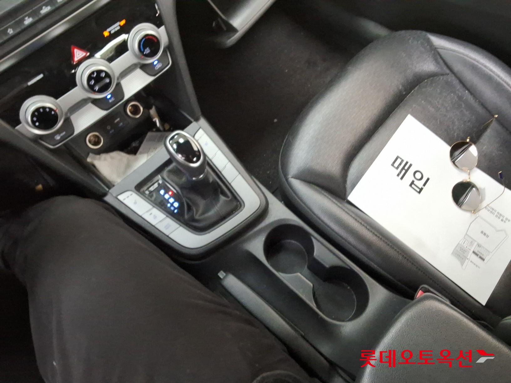 2019 - hyundai avante
