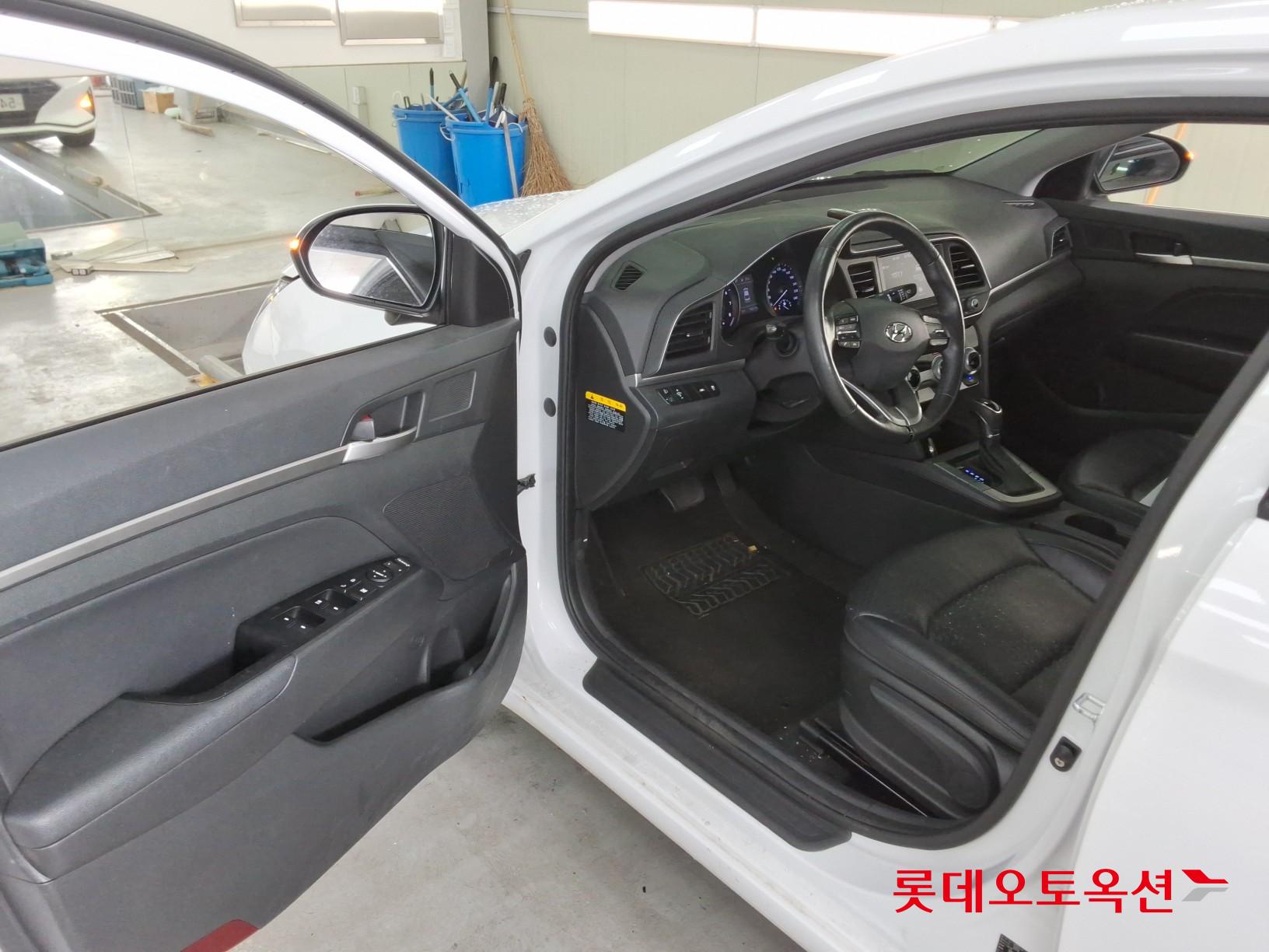 2019 - hyundai avante