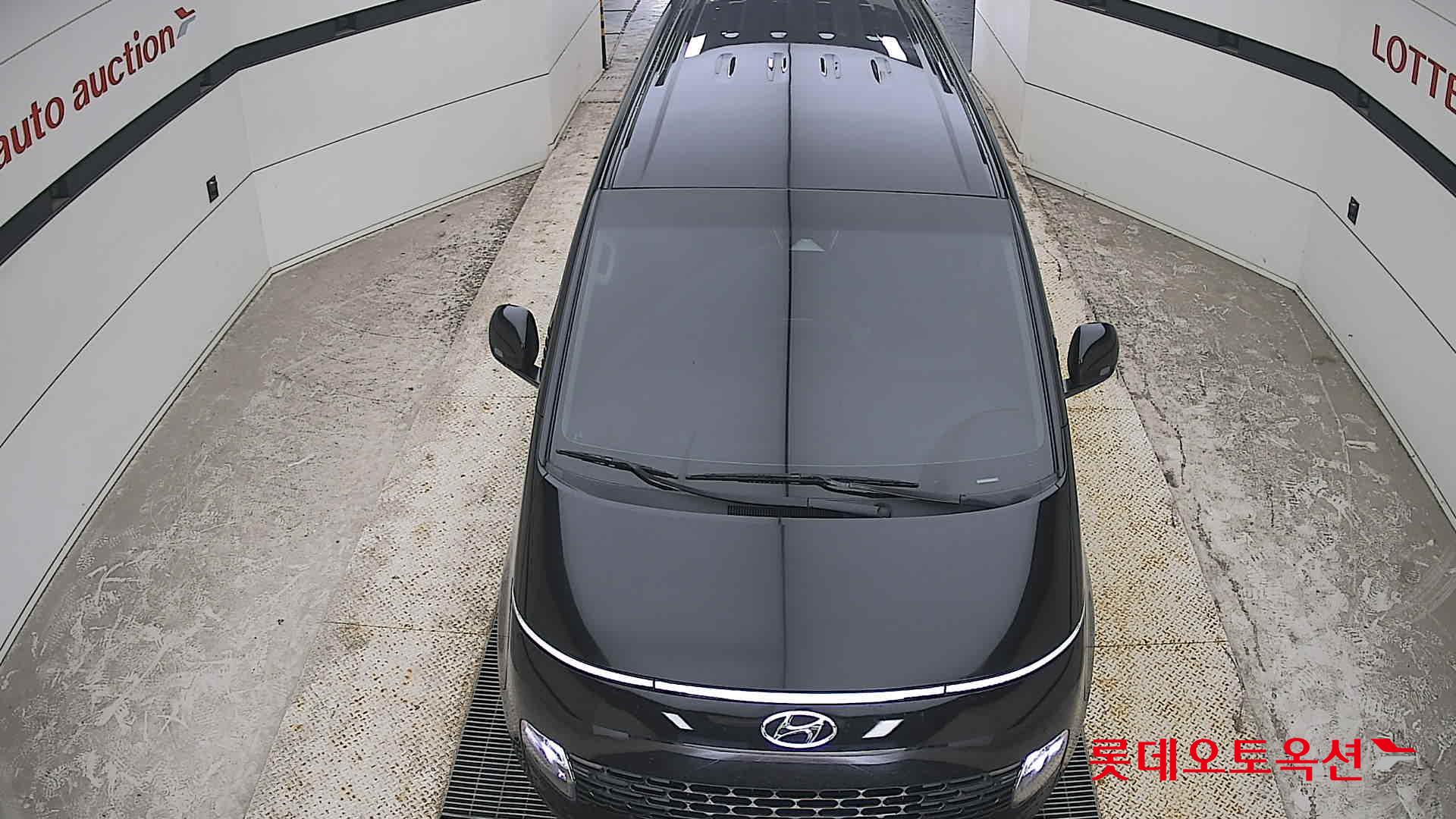 2023 - hyundai staria