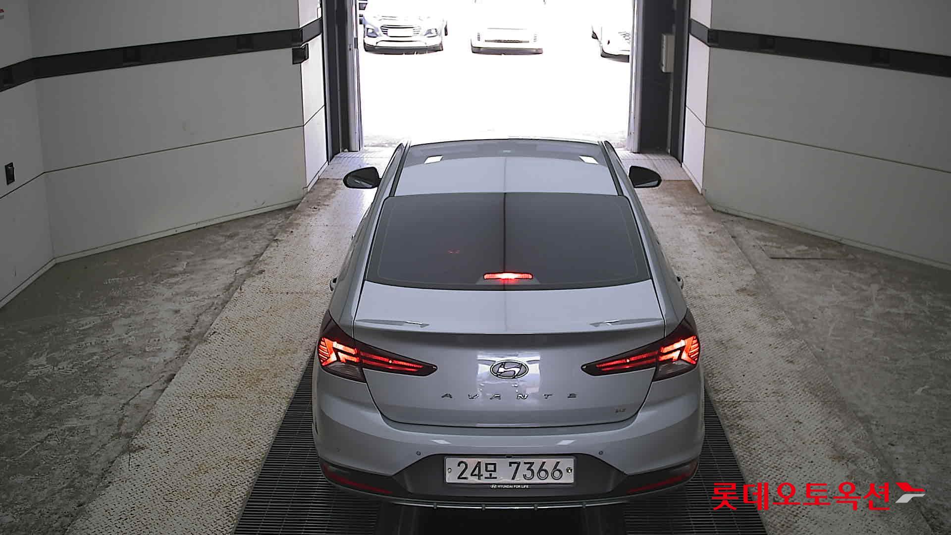 2020 - hyundai avante