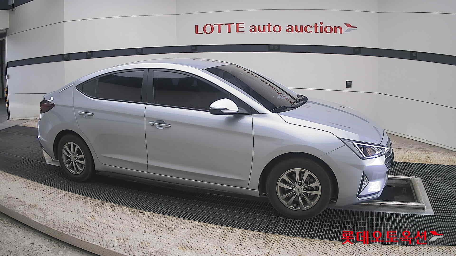 2020 - hyundai avante
