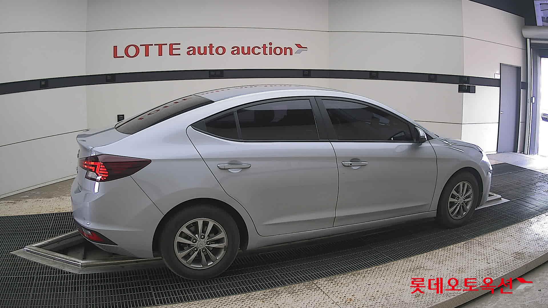 2020 - hyundai avante