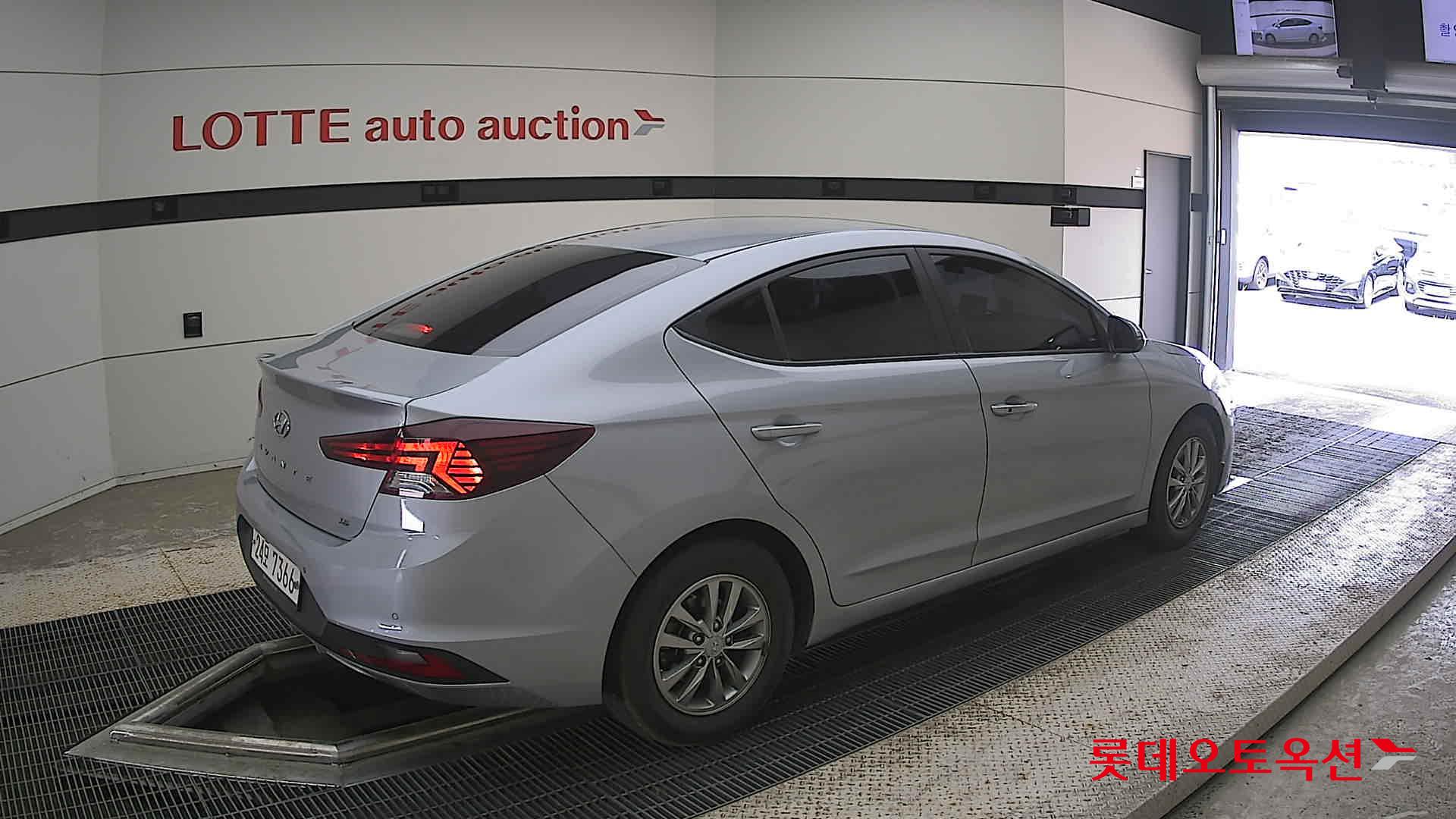 2020 - hyundai avante