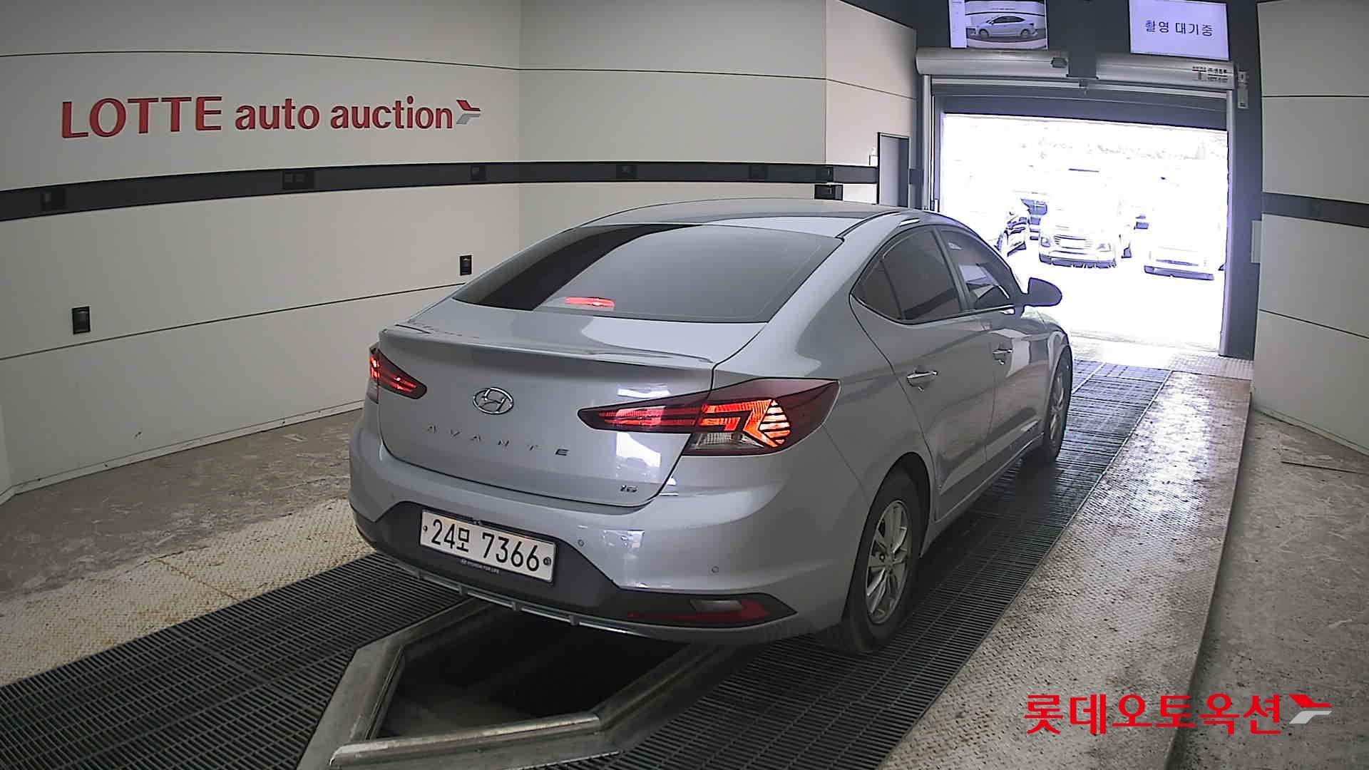 2020 - hyundai avante