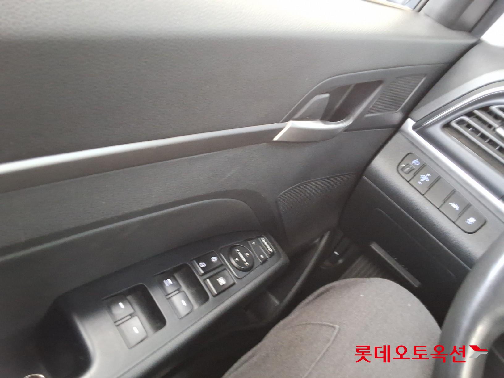 2020 - hyundai avante