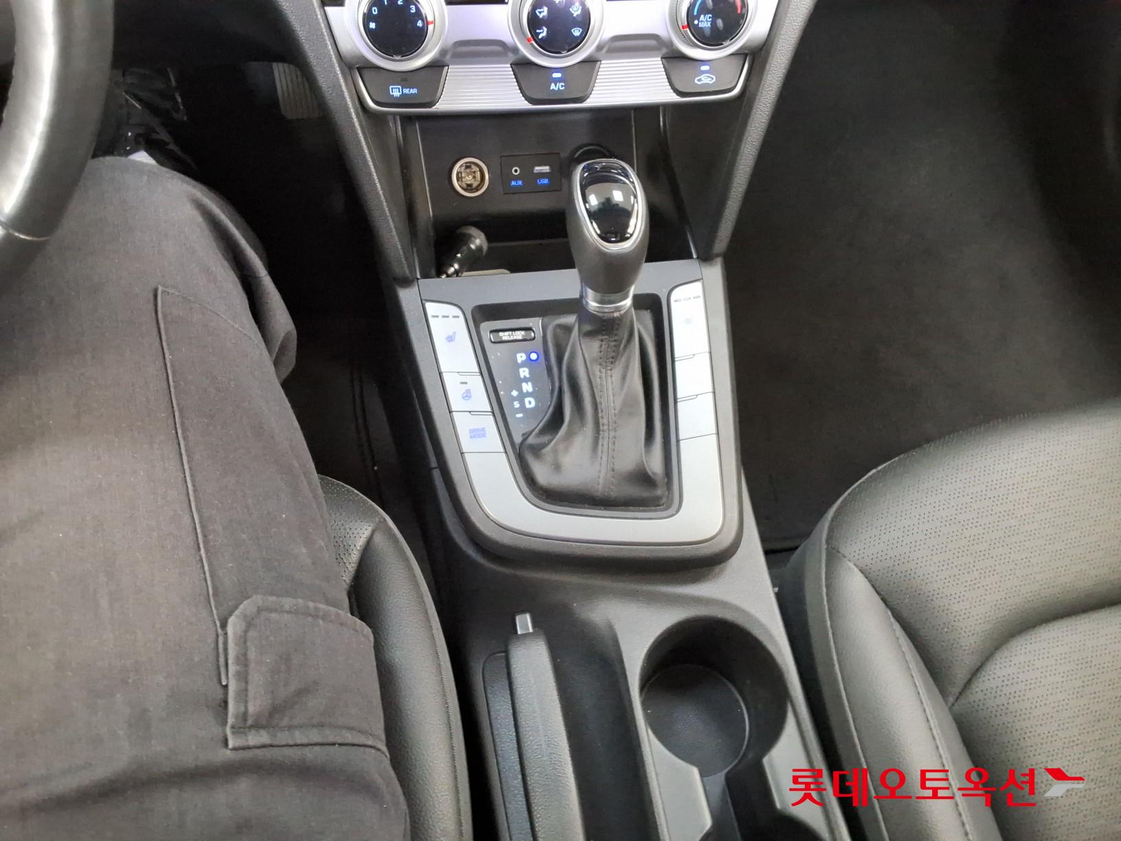 2020 - hyundai avante