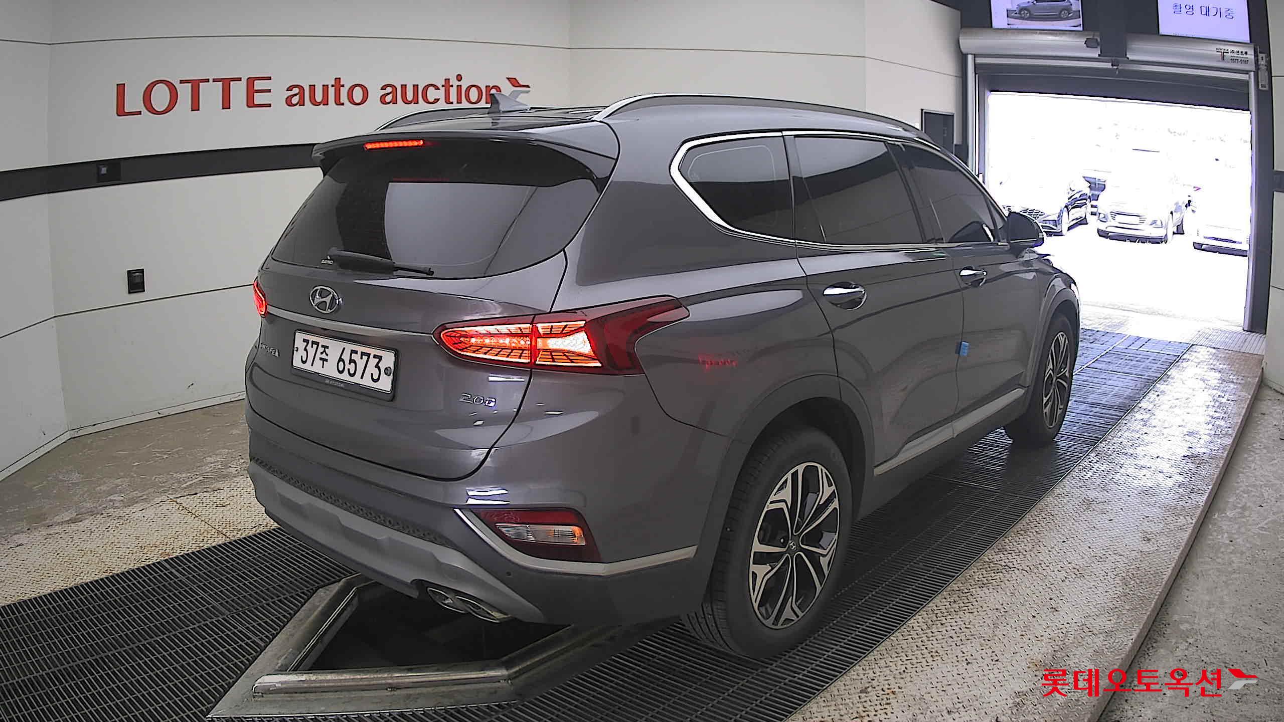 2019 - hyundai santafe