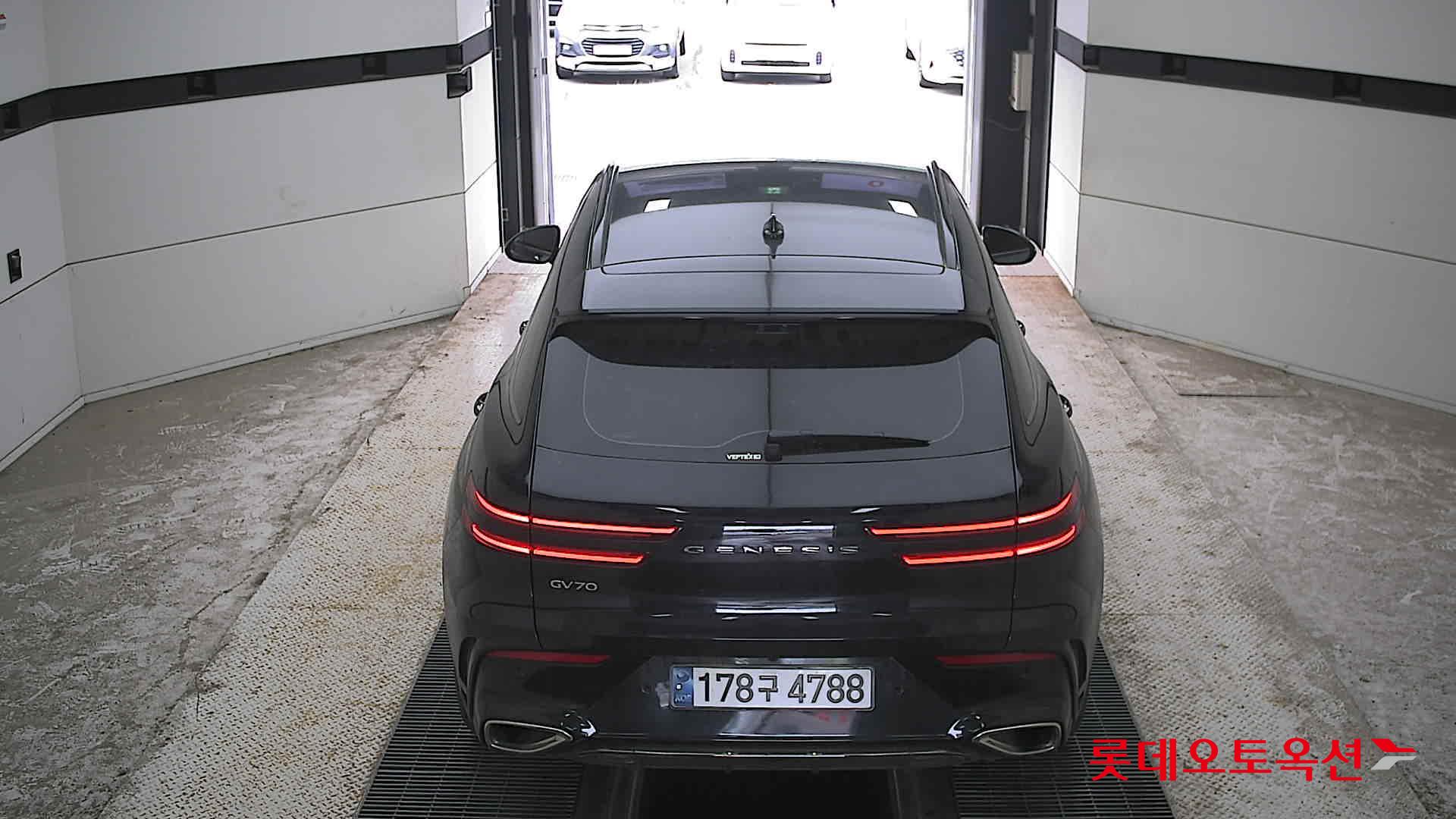 2025 - genesis gv70