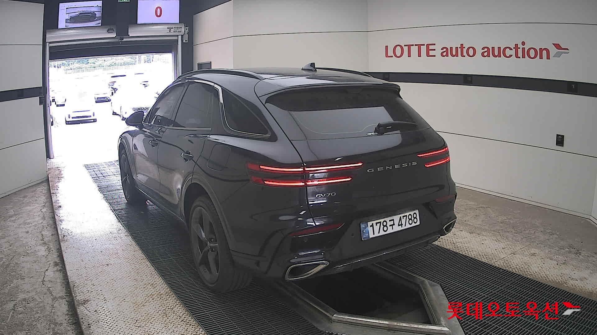 2025 - genesis gv70