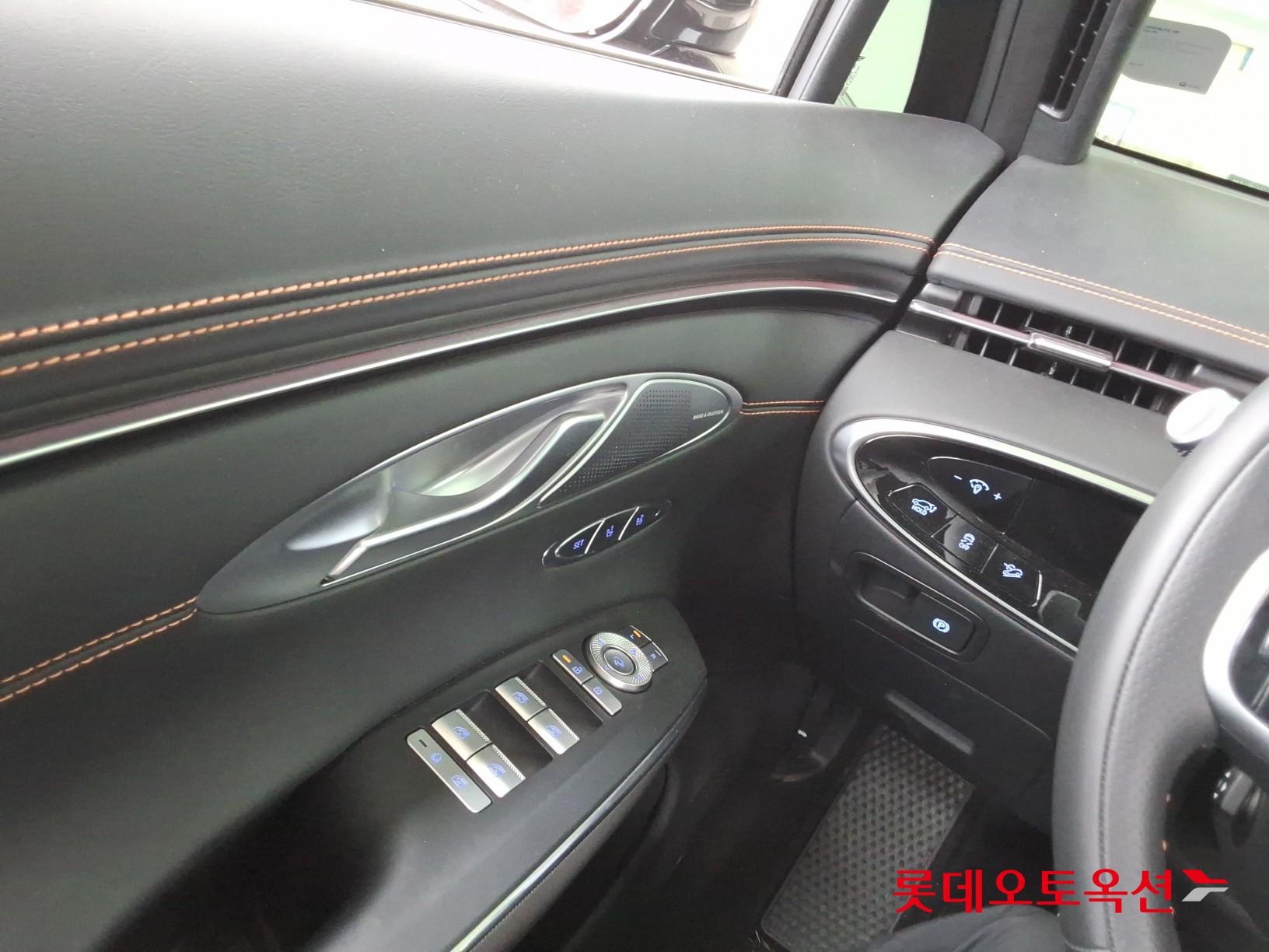 2025 - genesis gv70