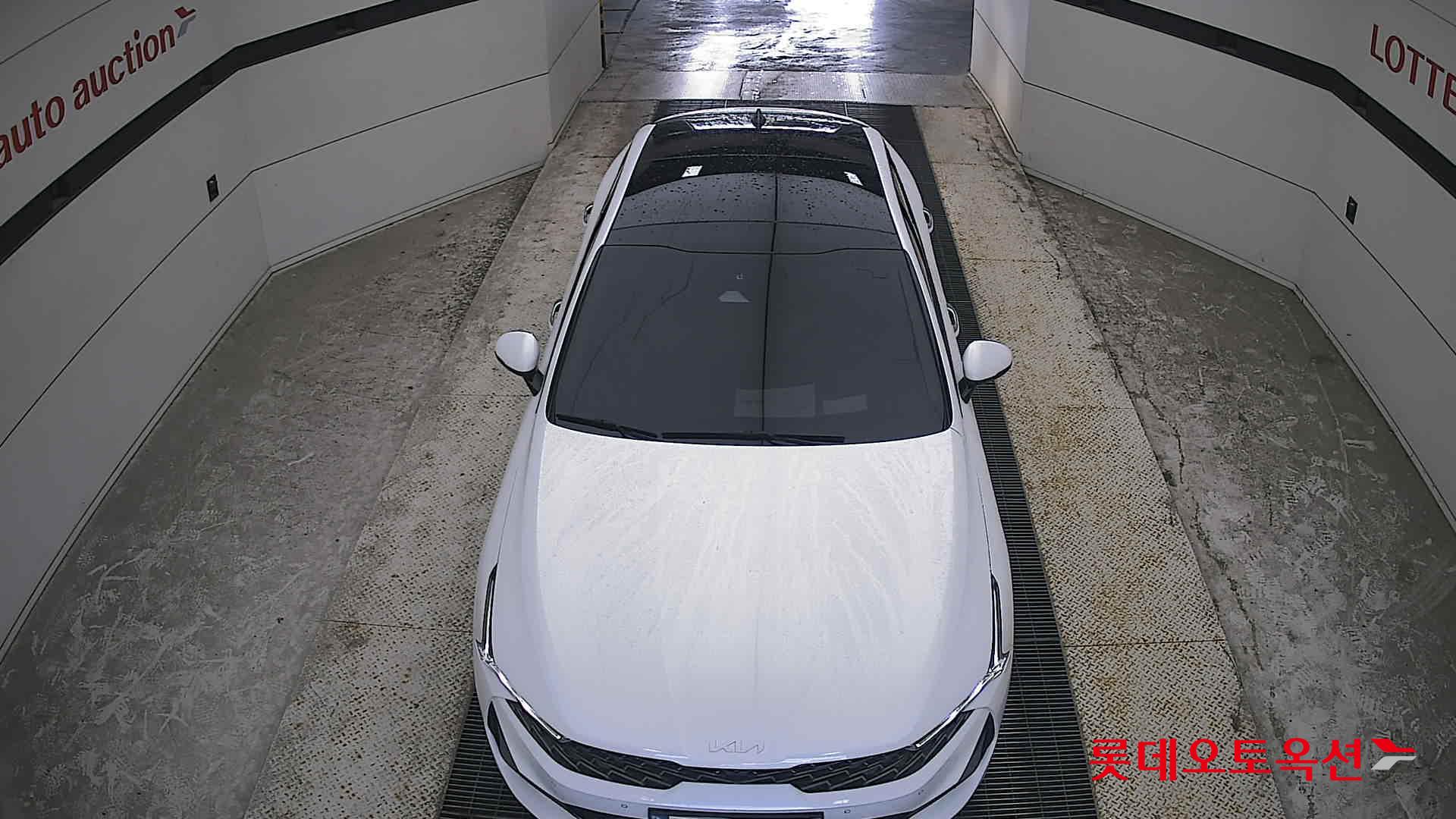 2022 - kia k5