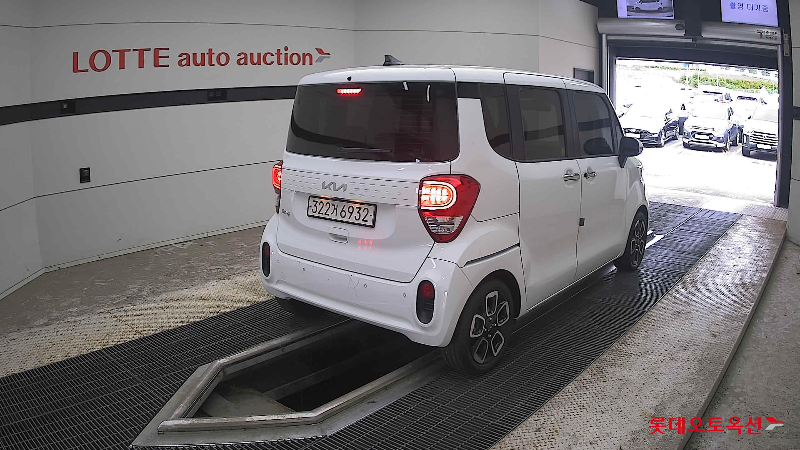 2022 - kia ray