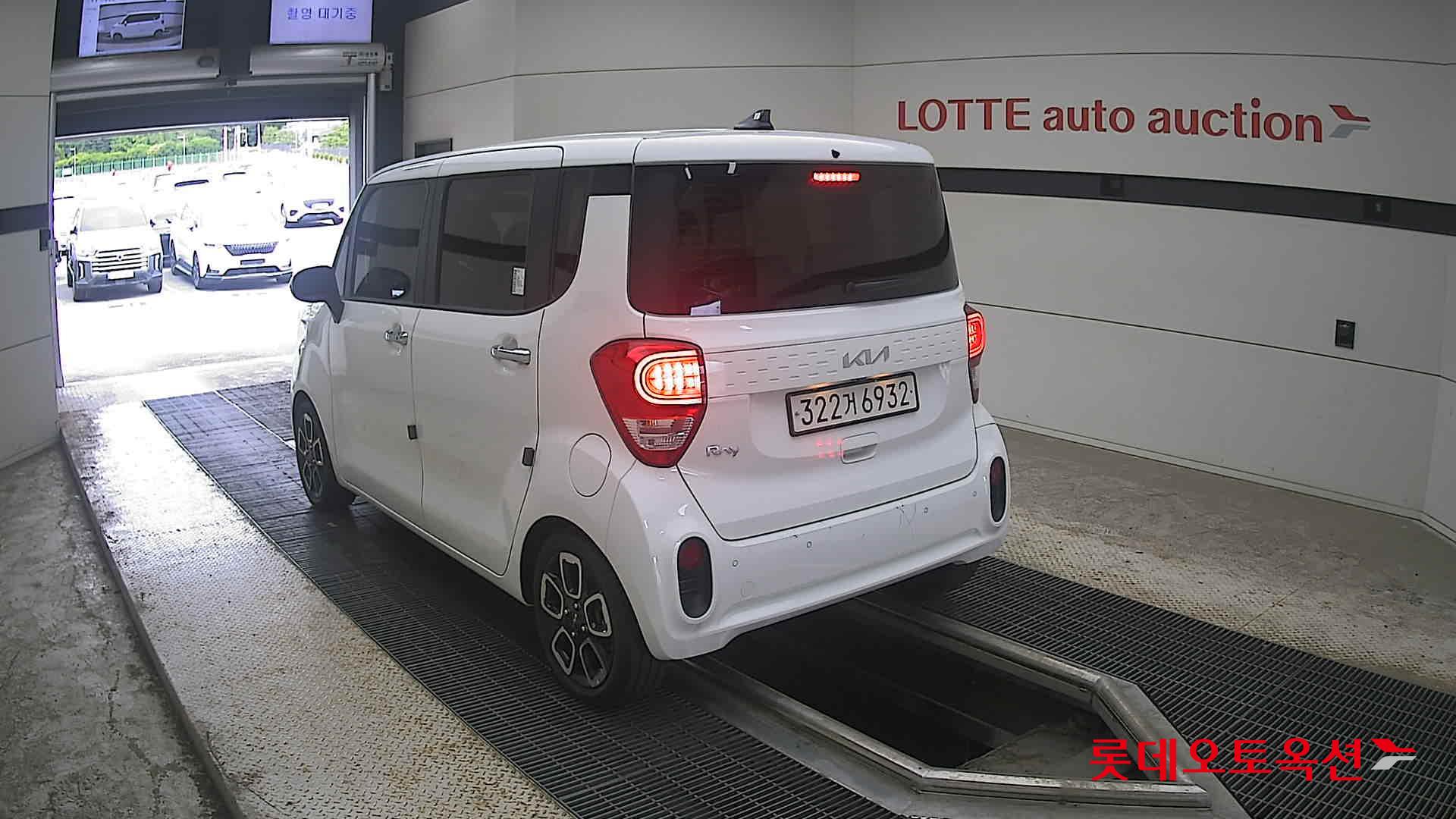 2022 - kia ray
