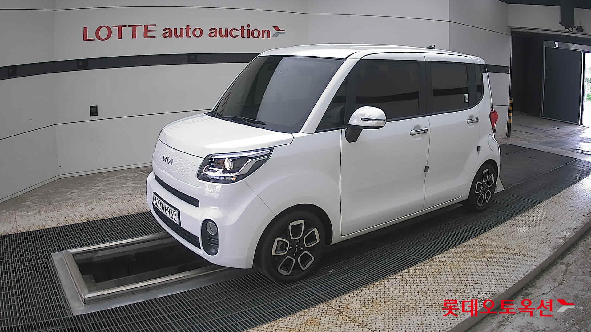 2022 - kia ray