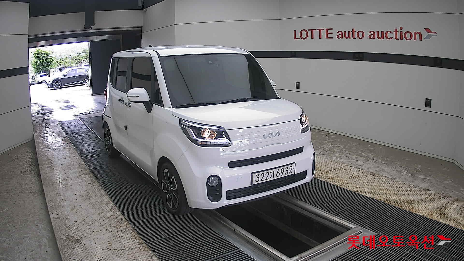 2022 - kia ray