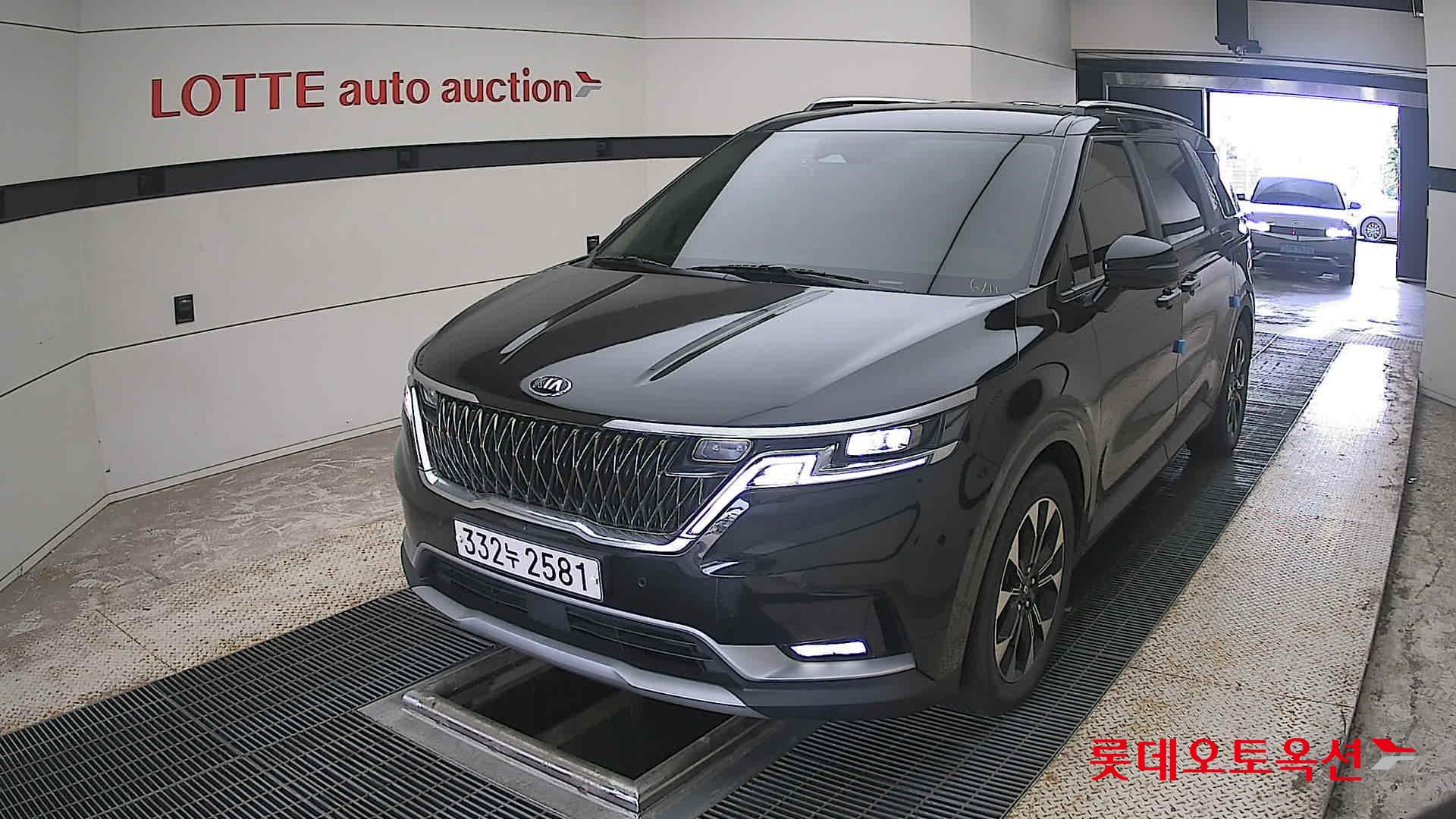 2021 - kia carnival