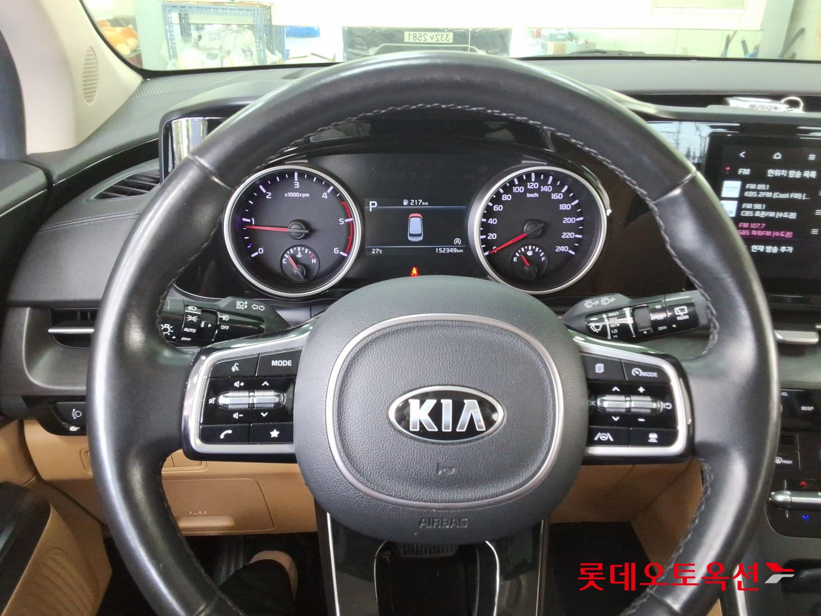 2021 - kia carnival