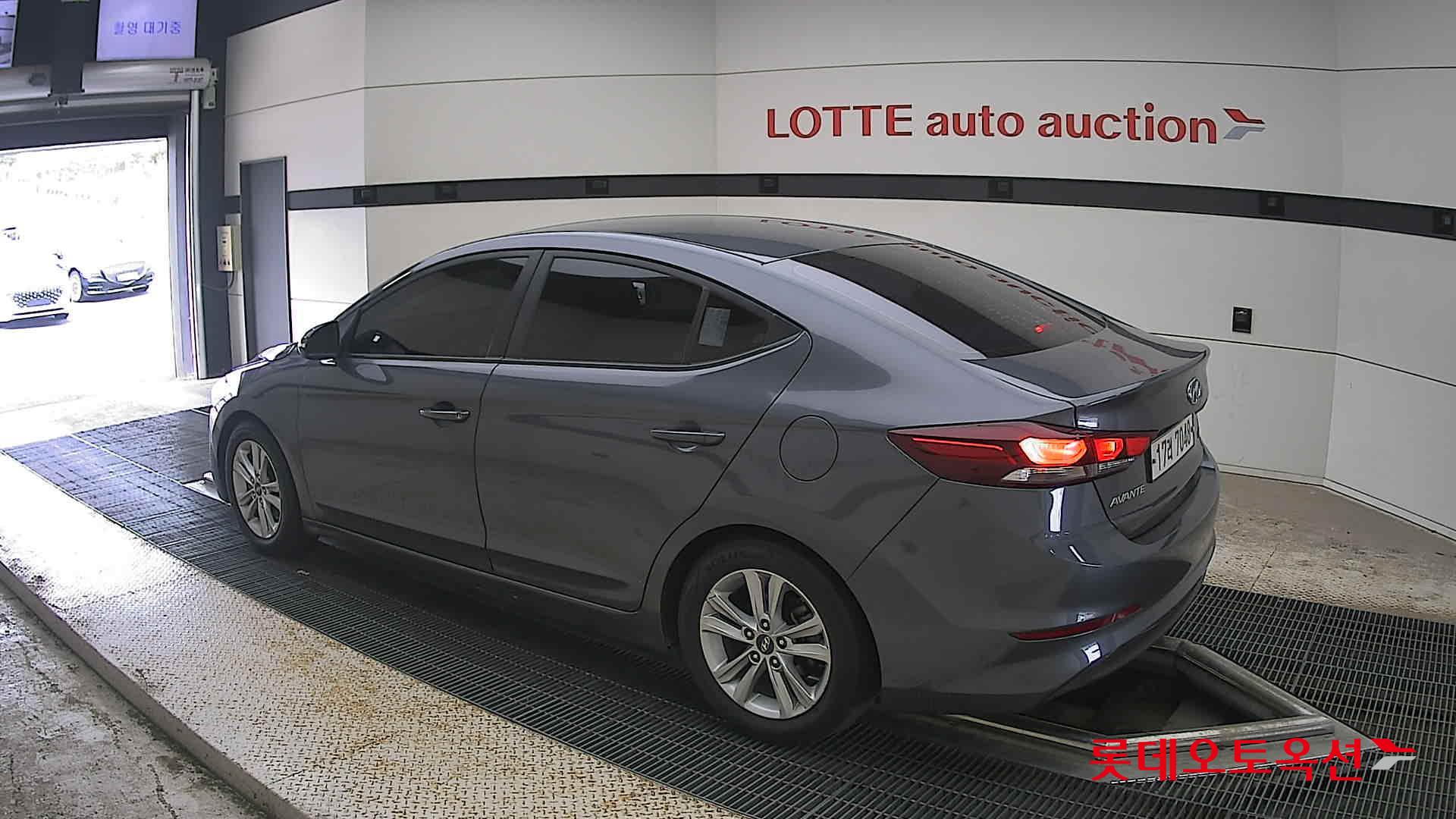 2016 - hyundai avante