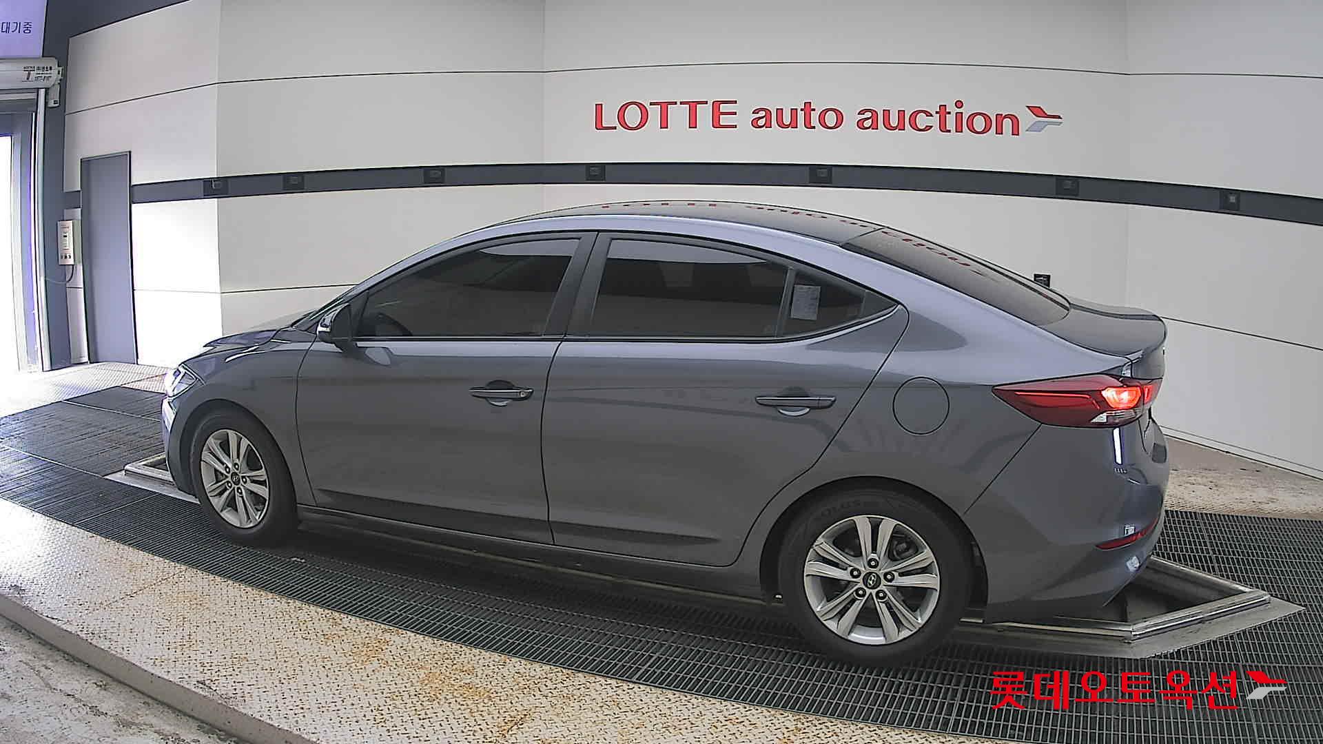 2016 - hyundai avante