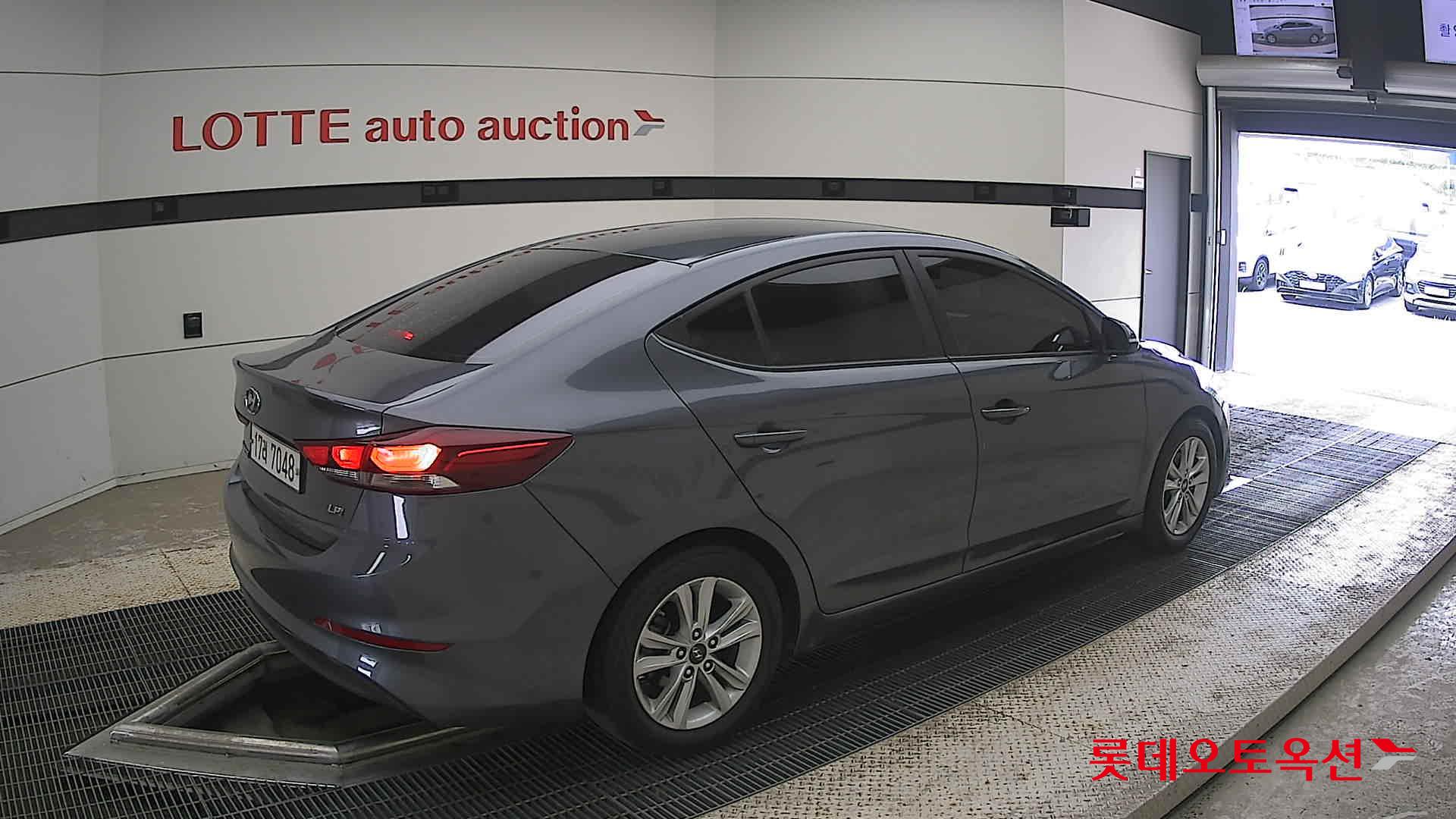 2016 - hyundai avante