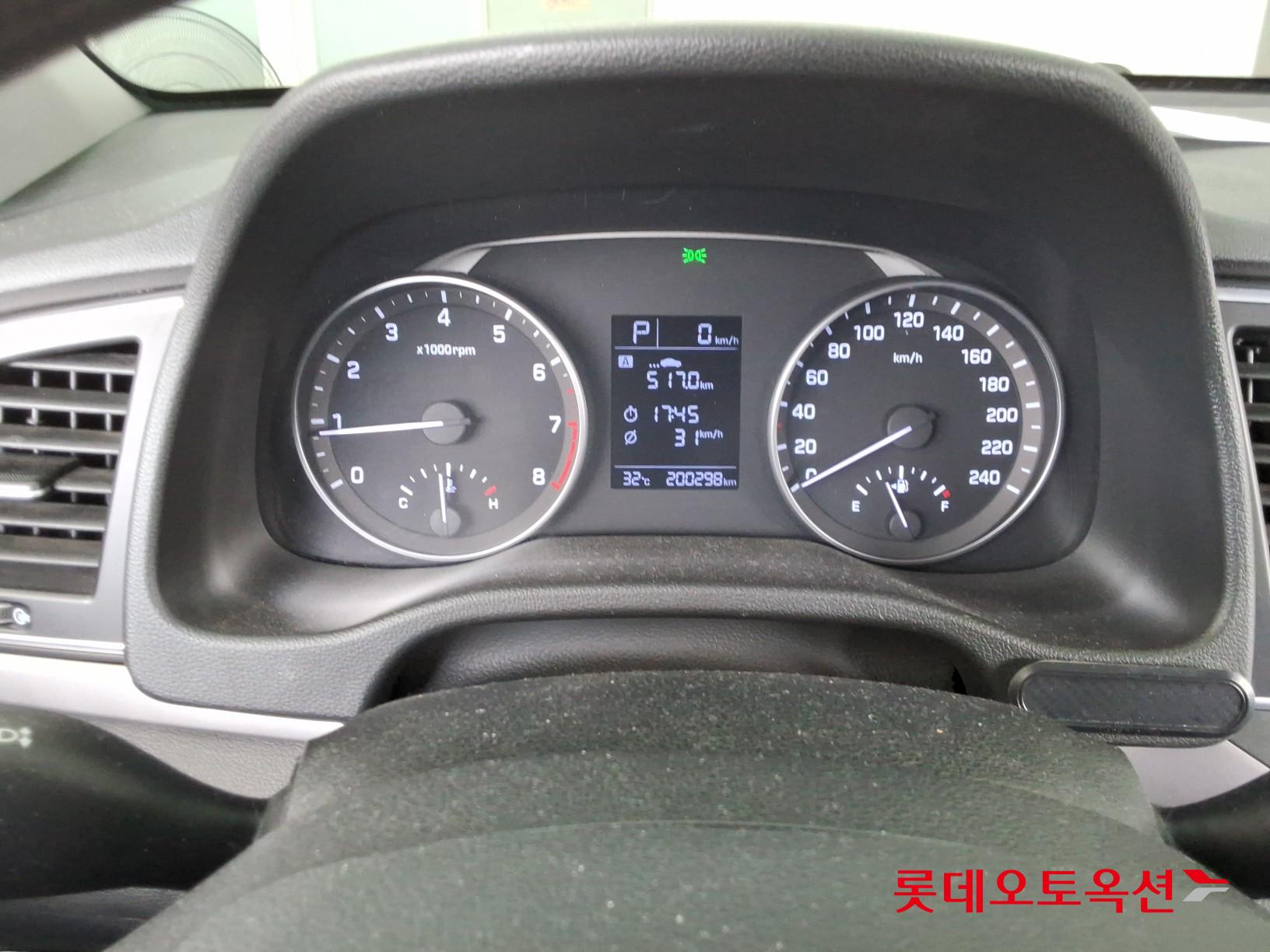2016 - hyundai avante