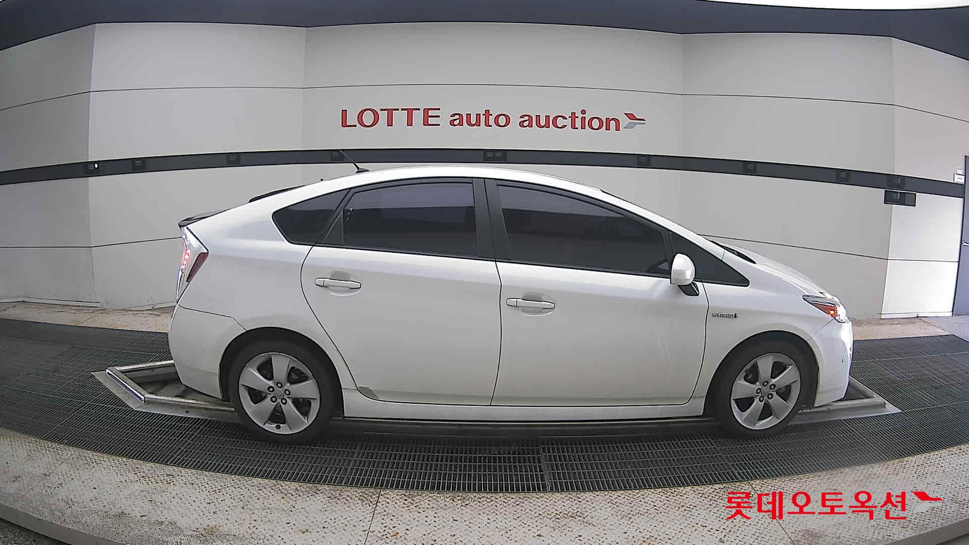 2011 - toyota prius (h) 1.8
